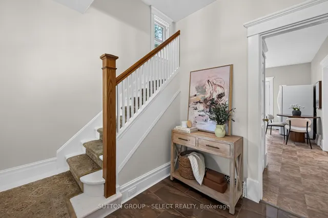 345 Tecumseh Ave, London South 5