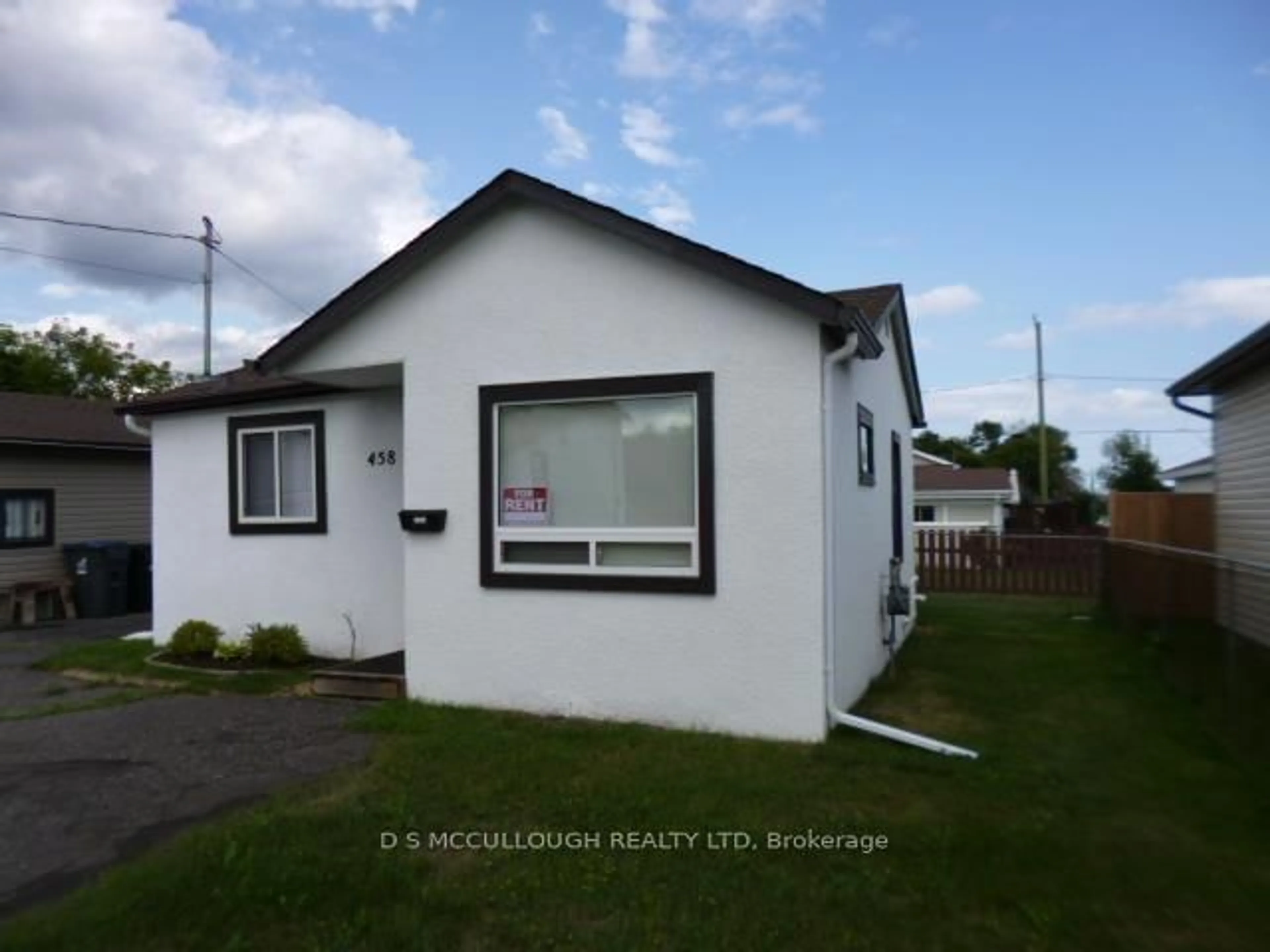 Unknown for 458 & 460 Egan St, Thunder Bay Ontario P7A 2X5