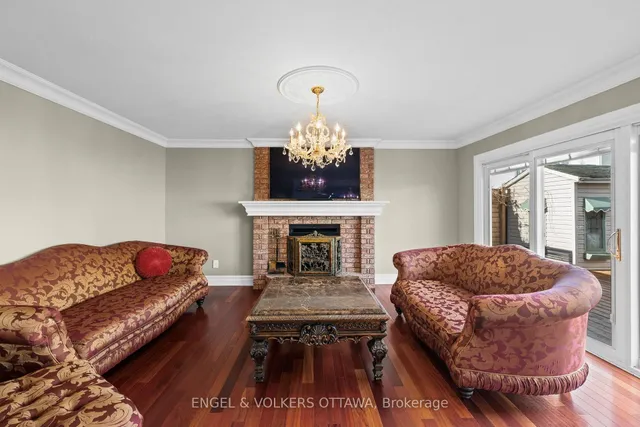 563 Merkley Dr, Ottawa 2