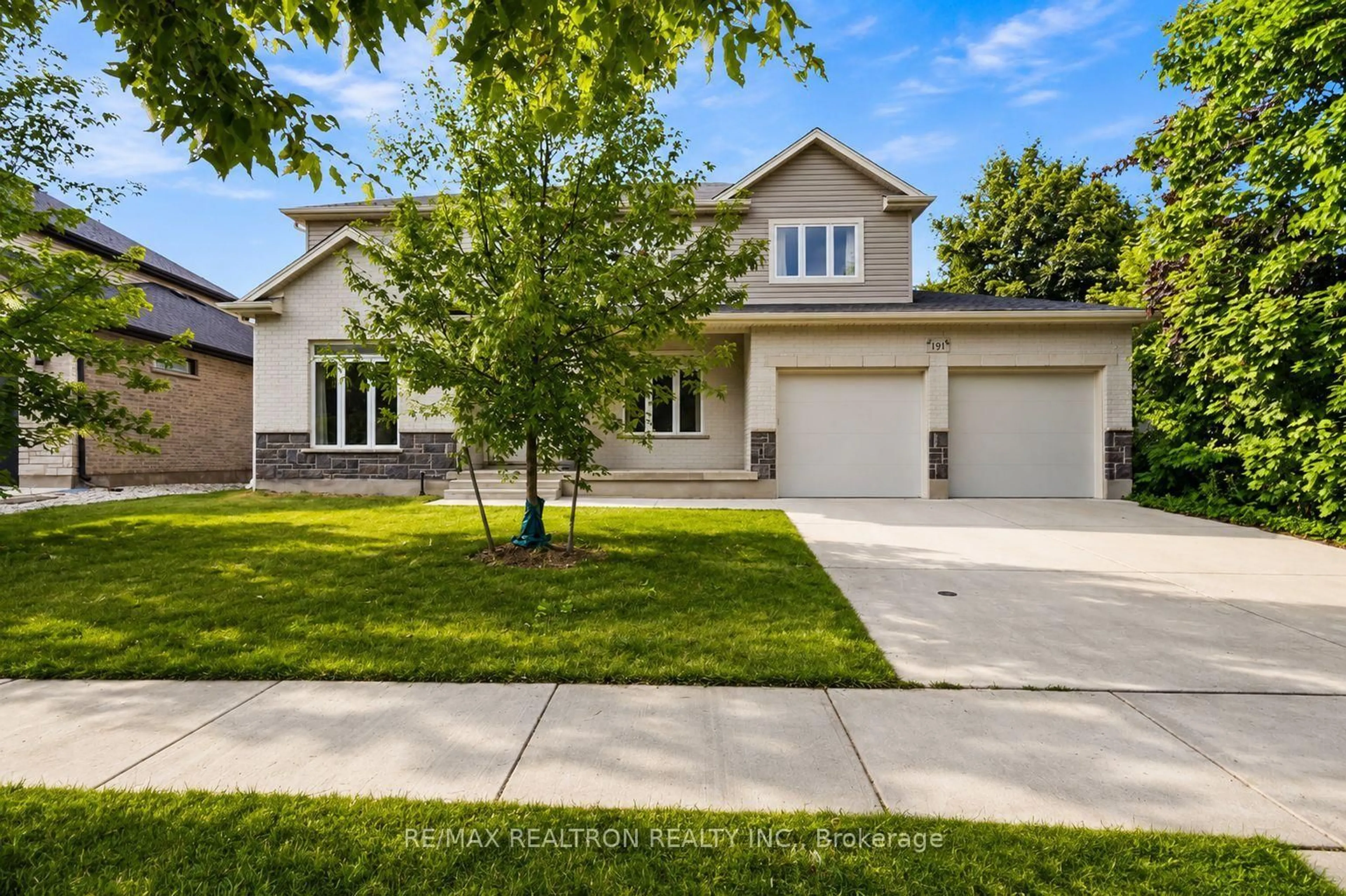 Unknown for 191 Wychwood Park, London North Ontario N6G 1S3