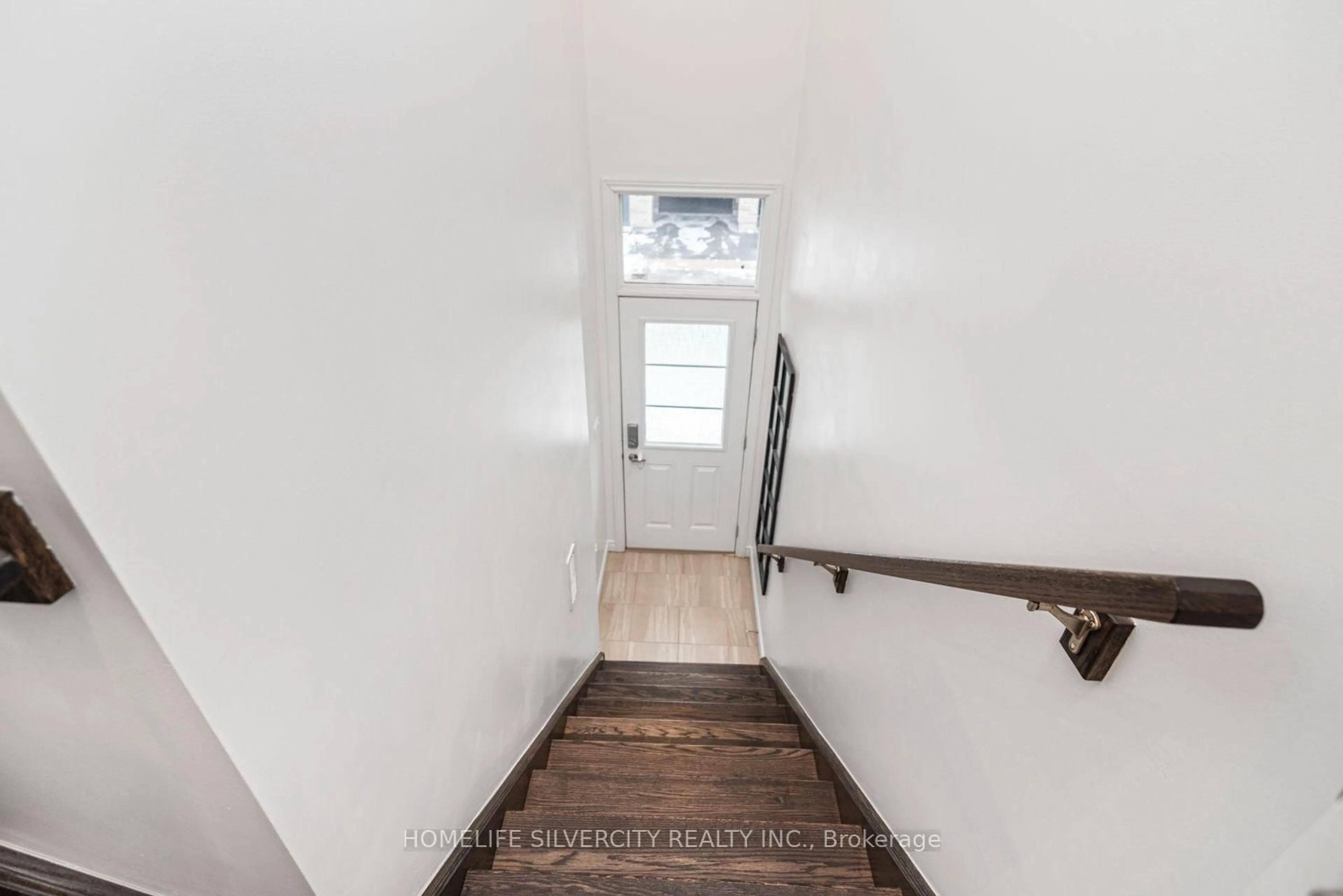 Unknown for 575 Woodward Ave #24, Hamilton Ontario L8H 0B3