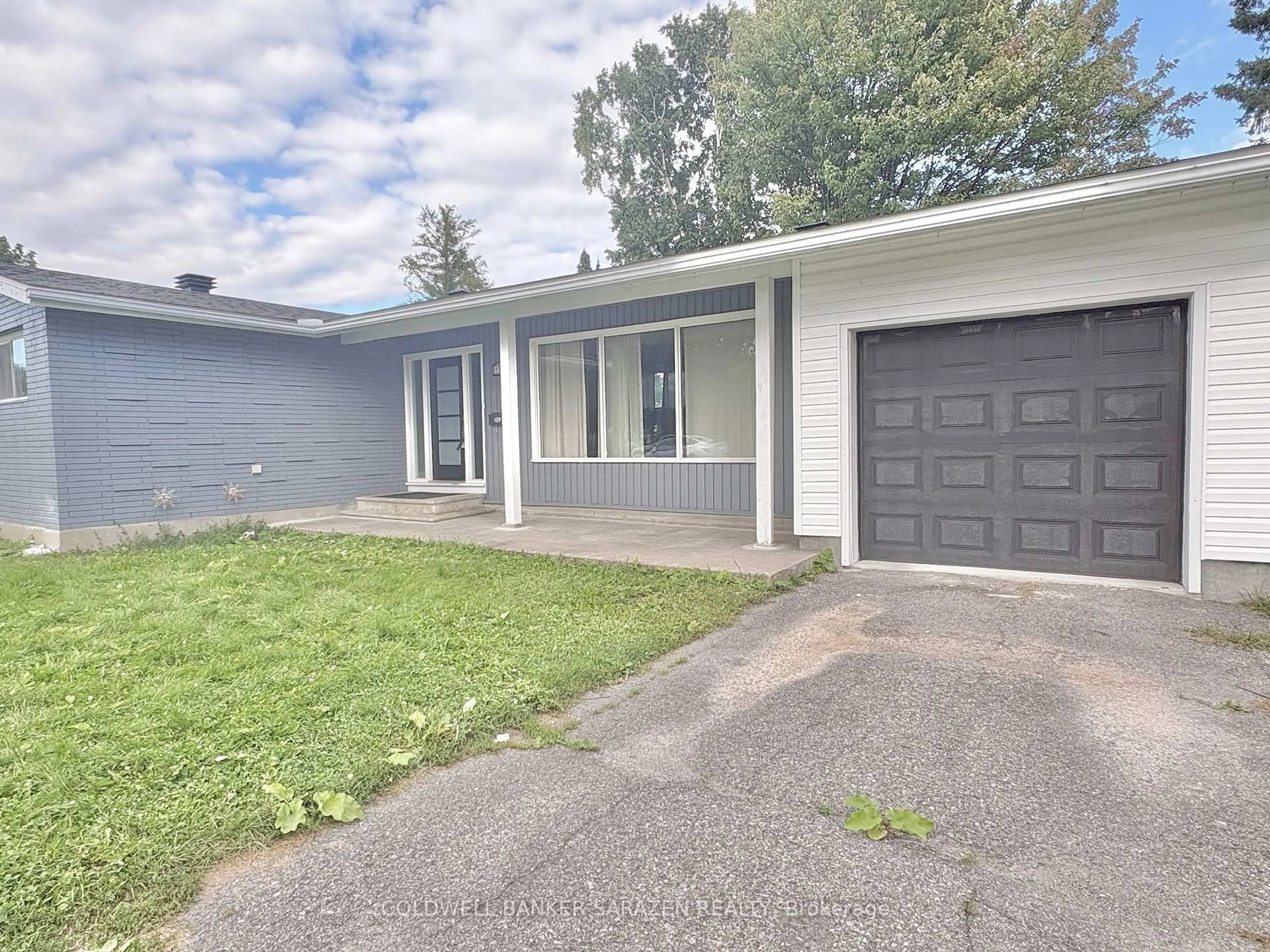 Home with vinyl exterior material, street for 1160 Deer Park Rd, Ottawa Ontario K2E 6H3