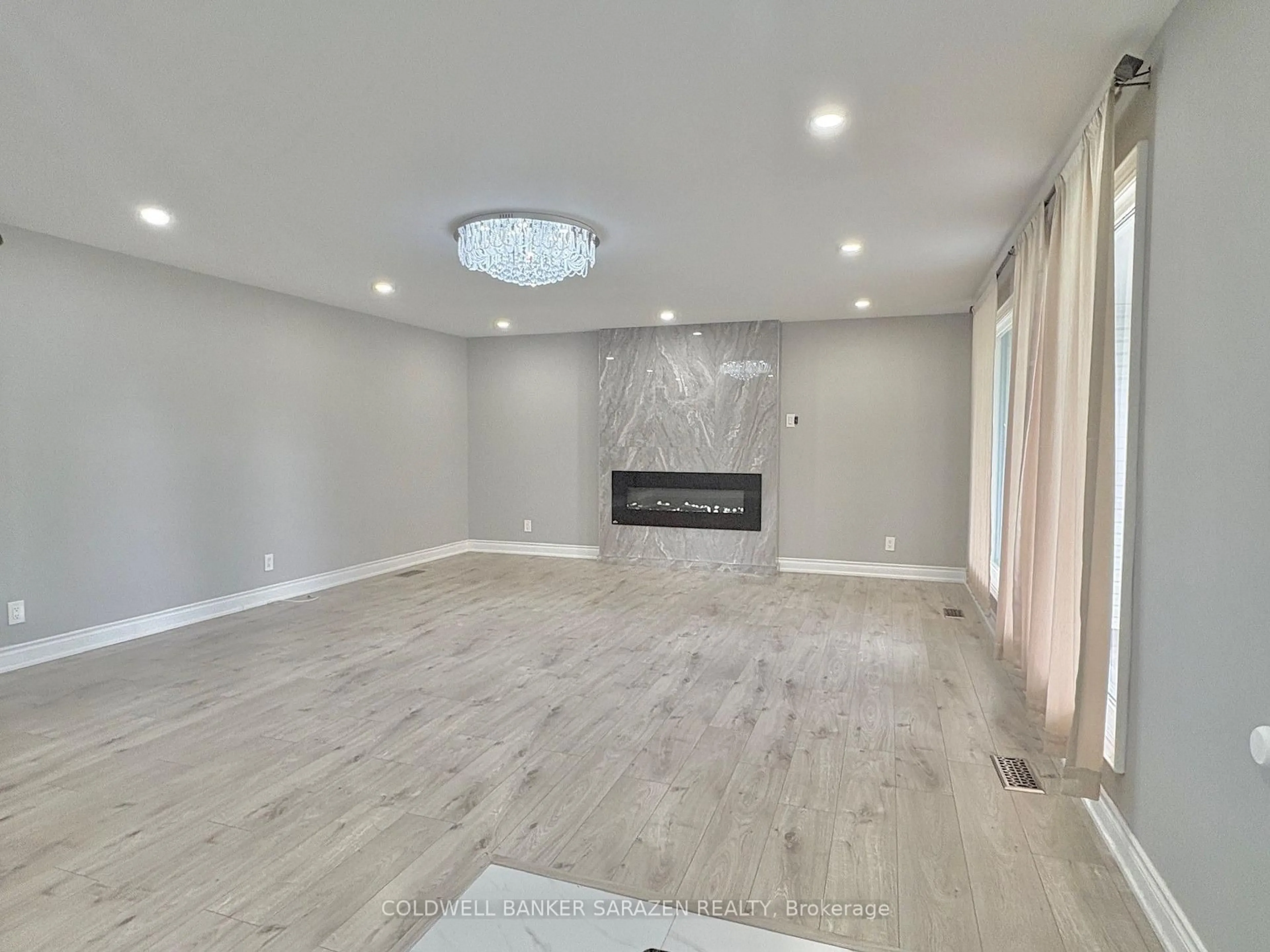 A pic of a room for 1160 Deer Park Rd, Ottawa Ontario K2E 6H3
