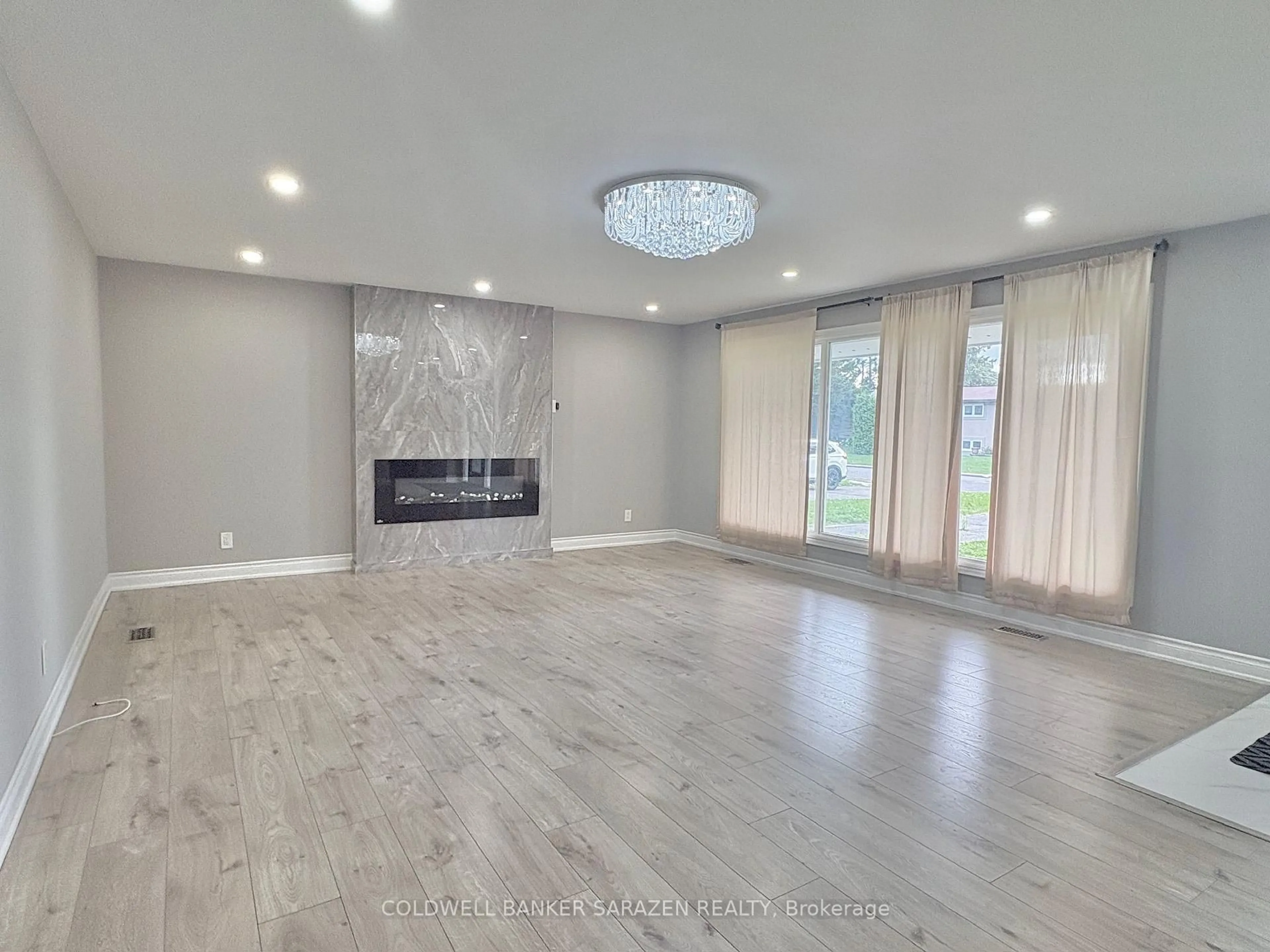 A pic of a room for 1160 Deer Park Rd, Ottawa Ontario K2E 6H3