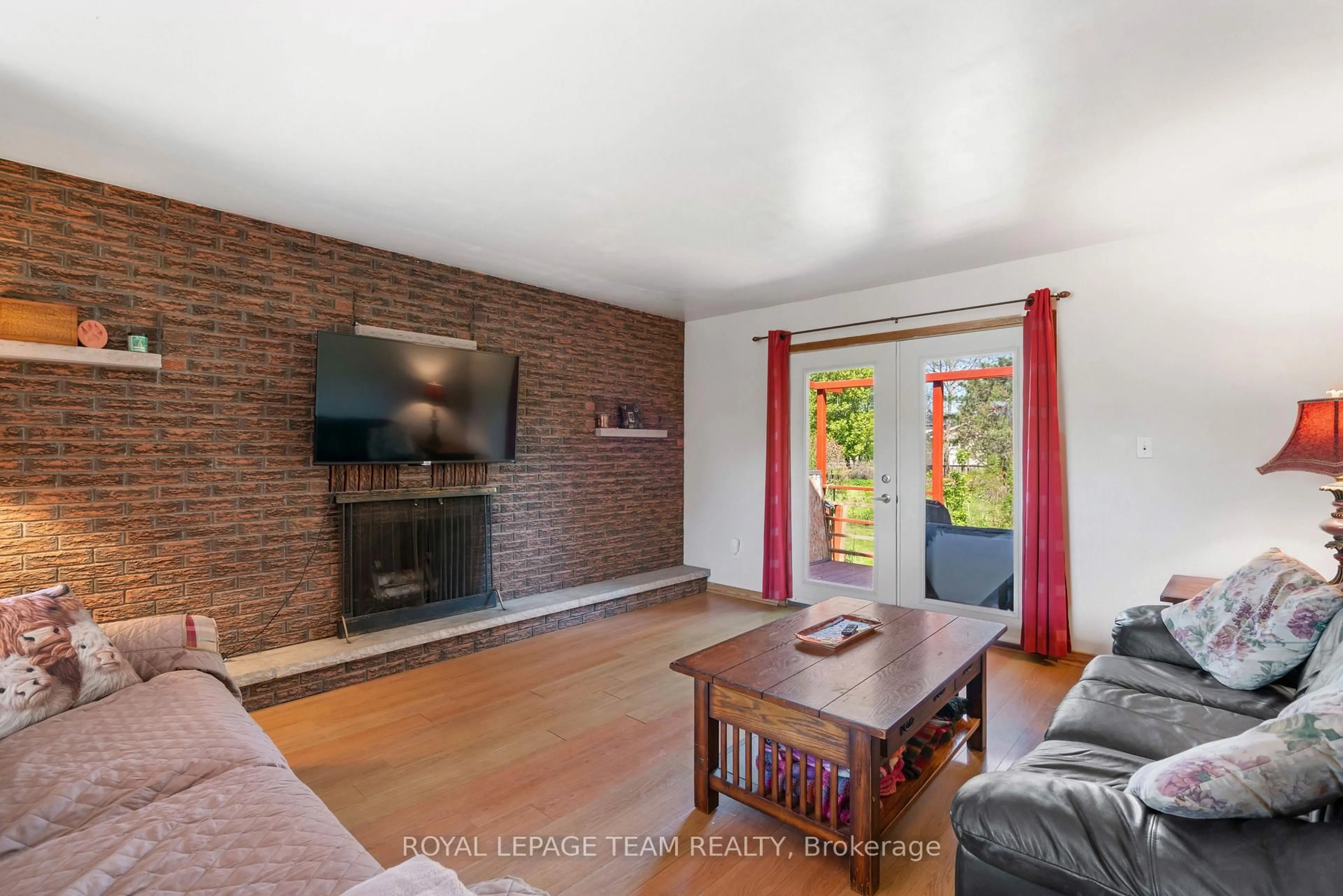 Living room with furniture, unknown for 5687 Cherry St, South Dundas Ontario K0C 1X0