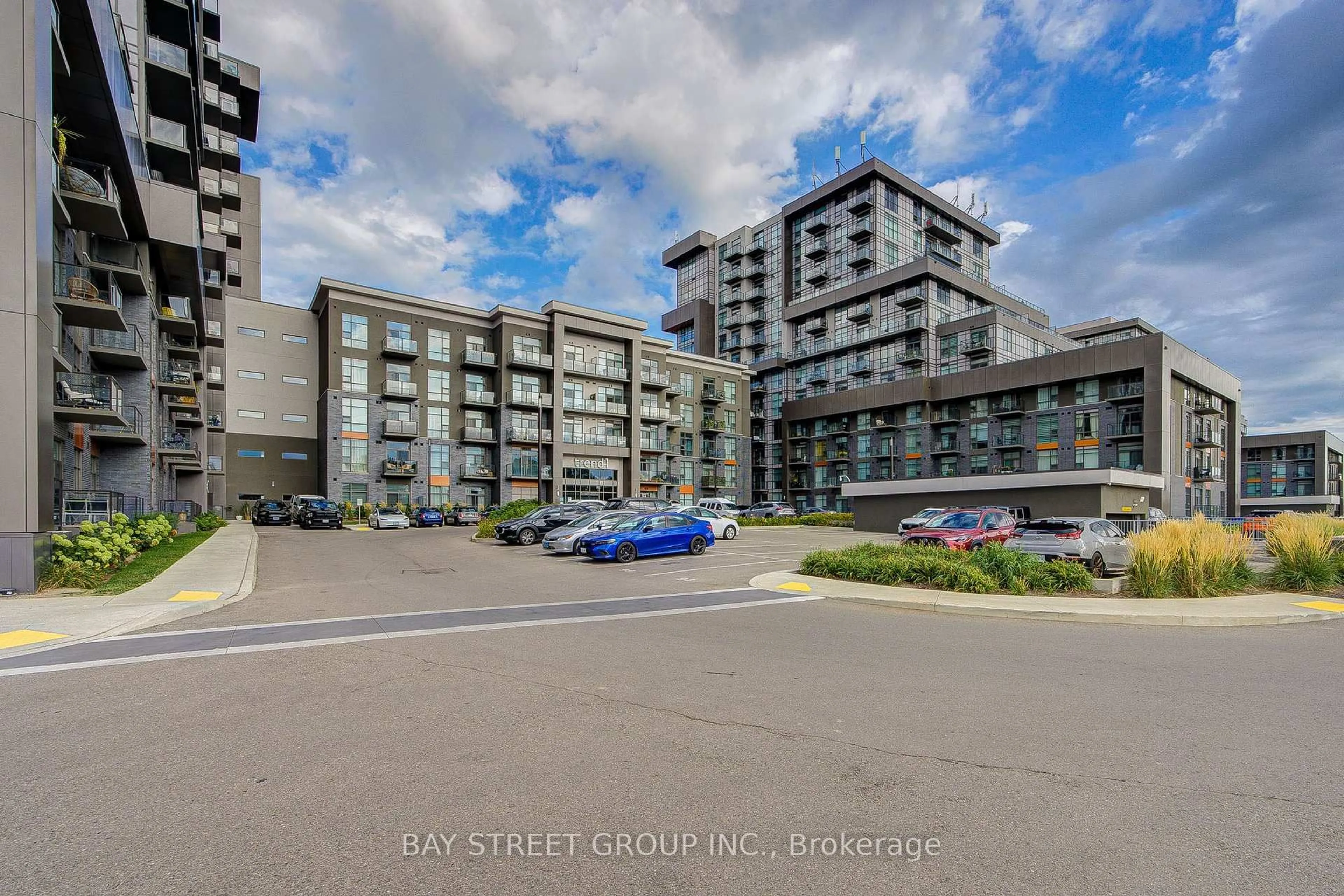 A pic from outside/outdoor area/front of a property/back of a property/a pic from drone, street for 450 Dundas St #313, Hamilton Ontario L8B 1Z2