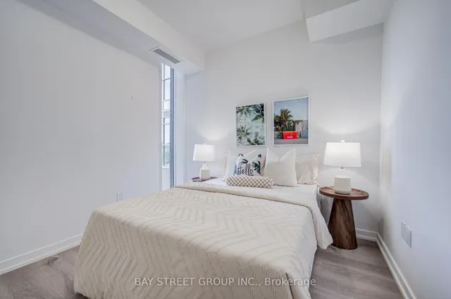 450 Dundas St #313, Hamilton 3