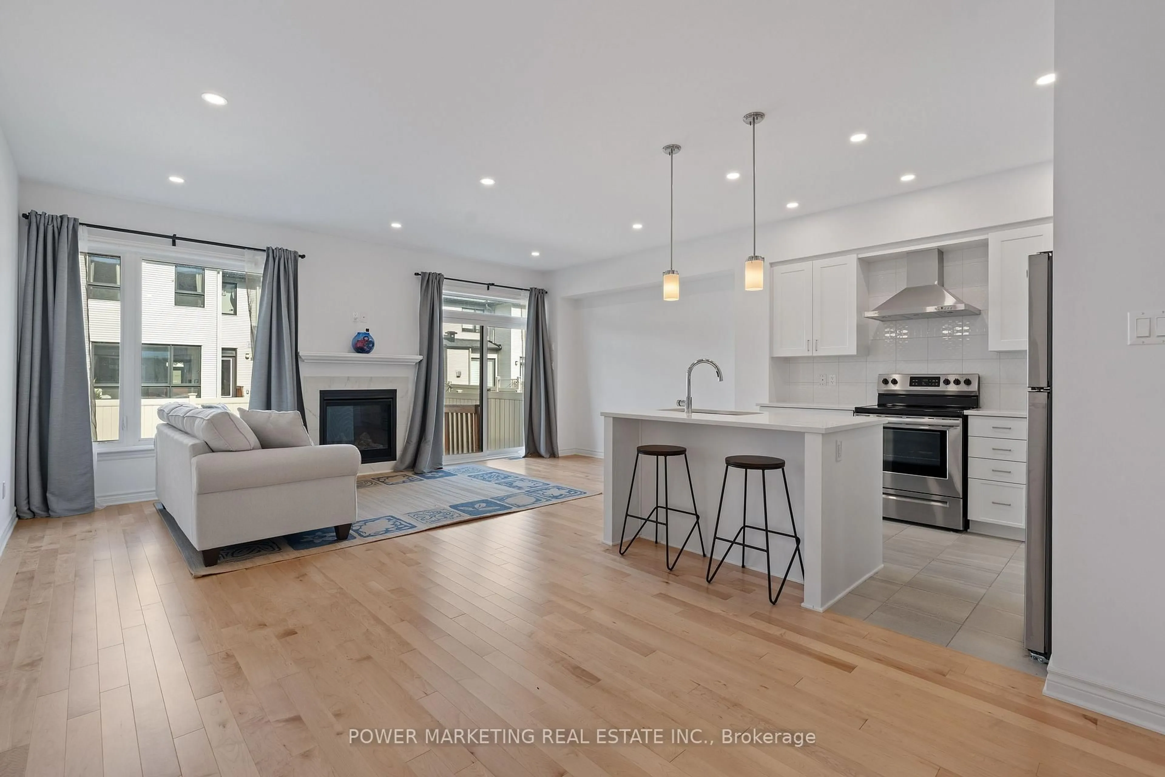 Open concept kitchen, unknown for 677 Cordelette Circ, Ottawa Ontario K1W 0P2