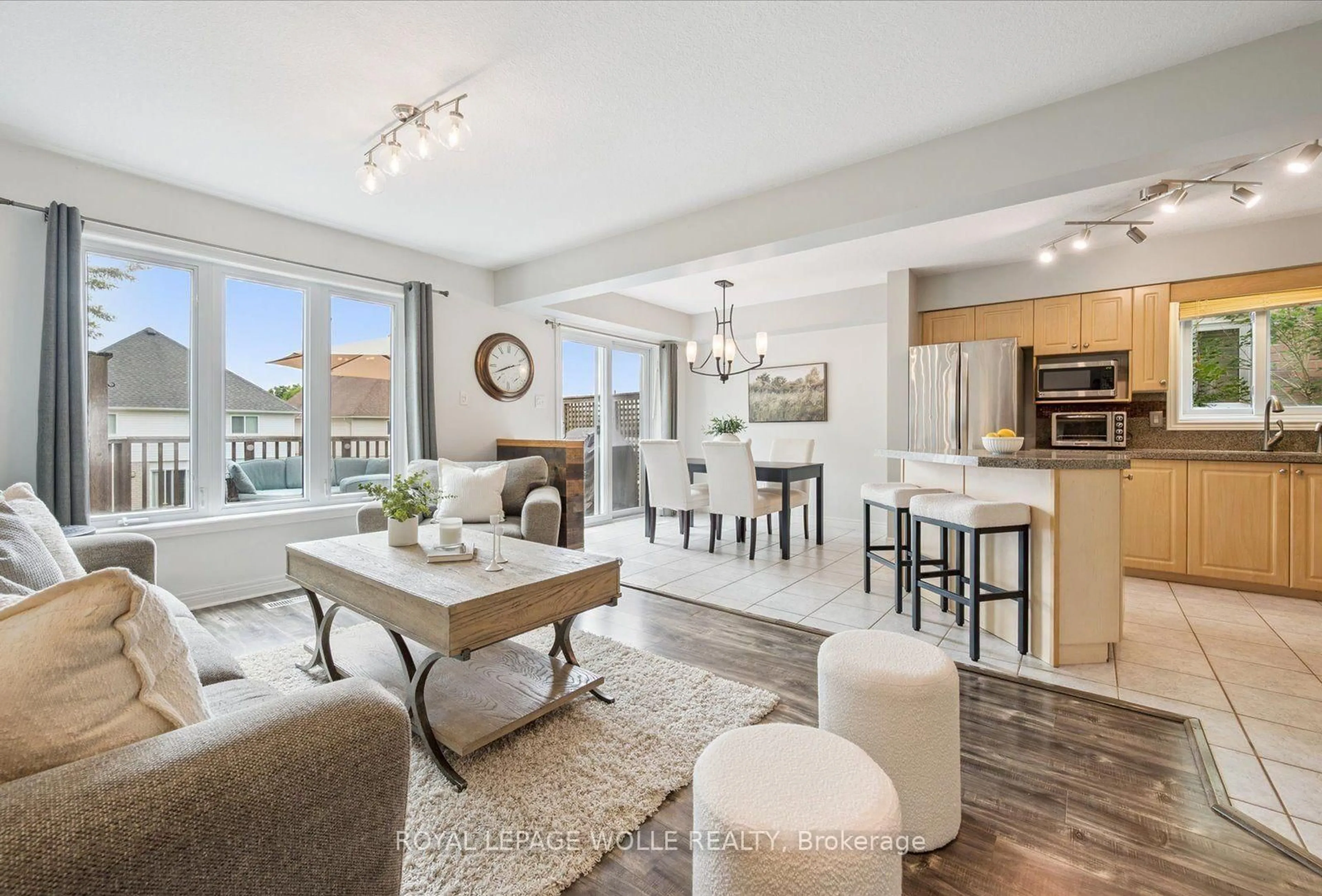 Open concept kitchen, unknown for 223 Hollyridge Cres, Kitchener Ontario N2N 3N3