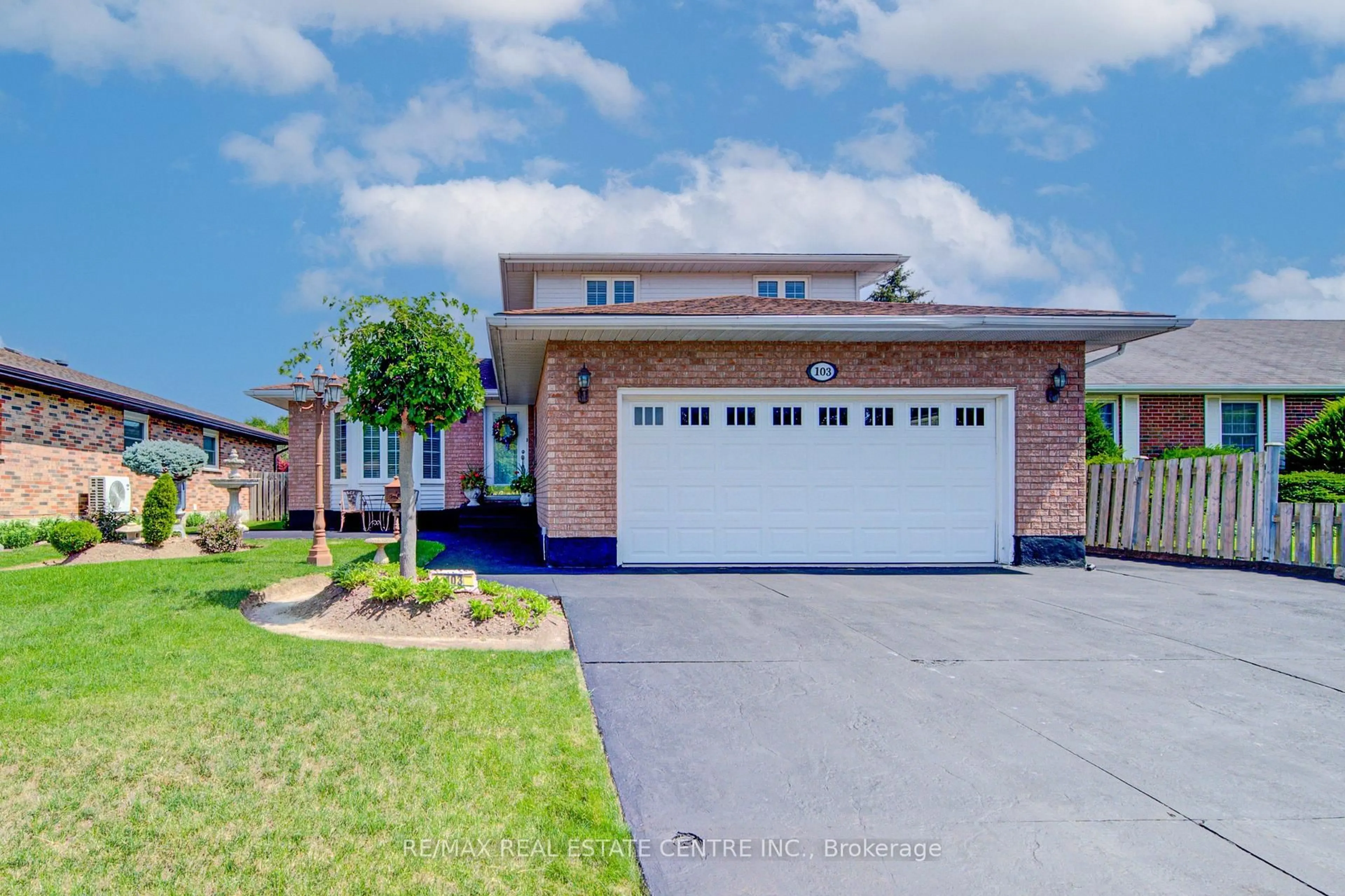 Home with brick exterior material, street for 103 Southwood Dr, Cambridge Ontario N1S 3S3