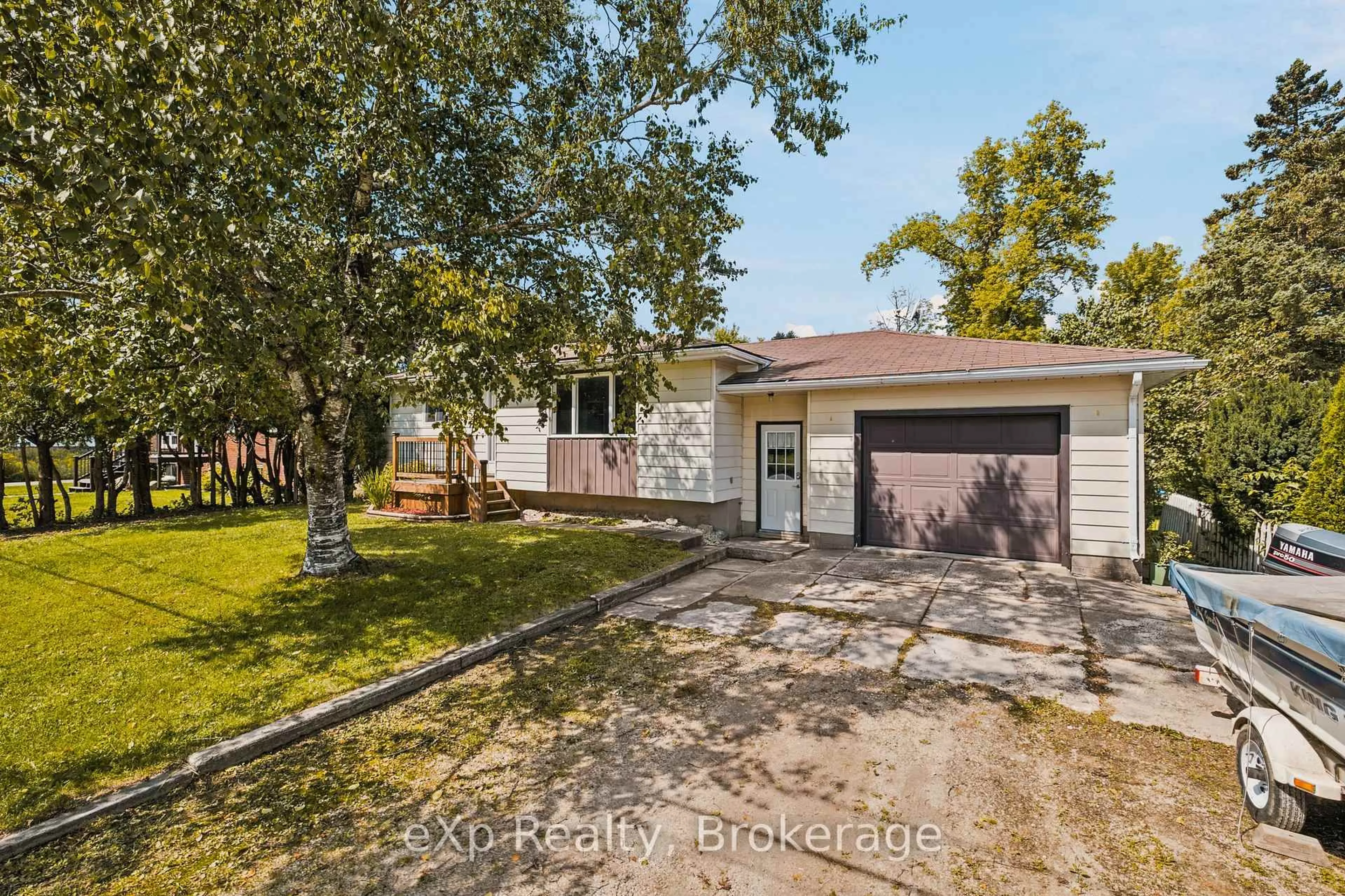 A pic from outside/outdoor area/front of a property/back of a property/a pic from drone, street for 8 Grey St, Southgate Ontario N0C 1B0