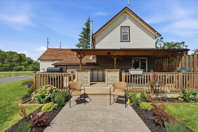 1039 Christian Rd, Prince Edward County 2