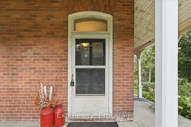 143 Edward St, Stirling 5