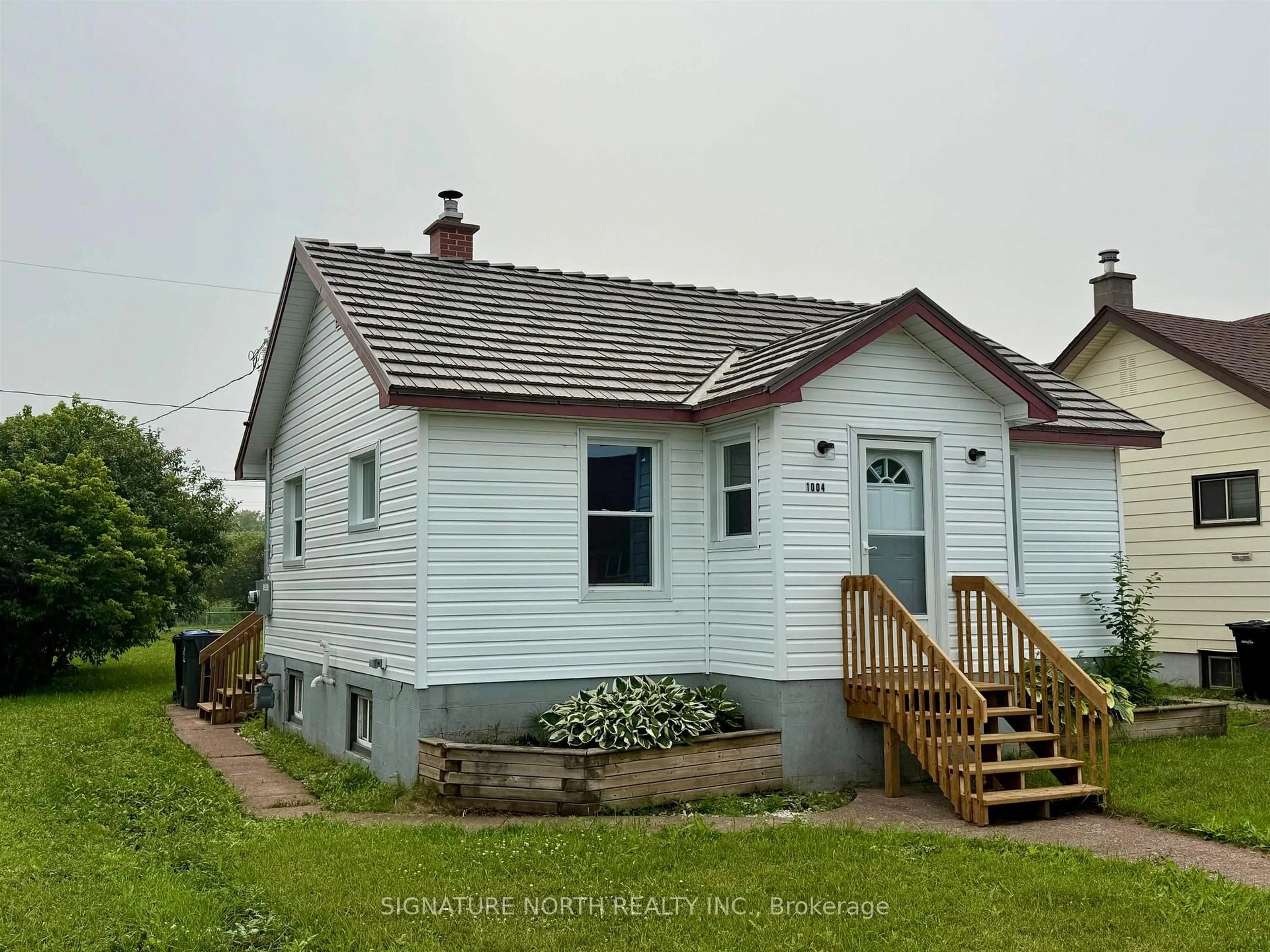 Unknown for 1004 Gore Street W, Thunder Bay Ontario P7E 3T1
