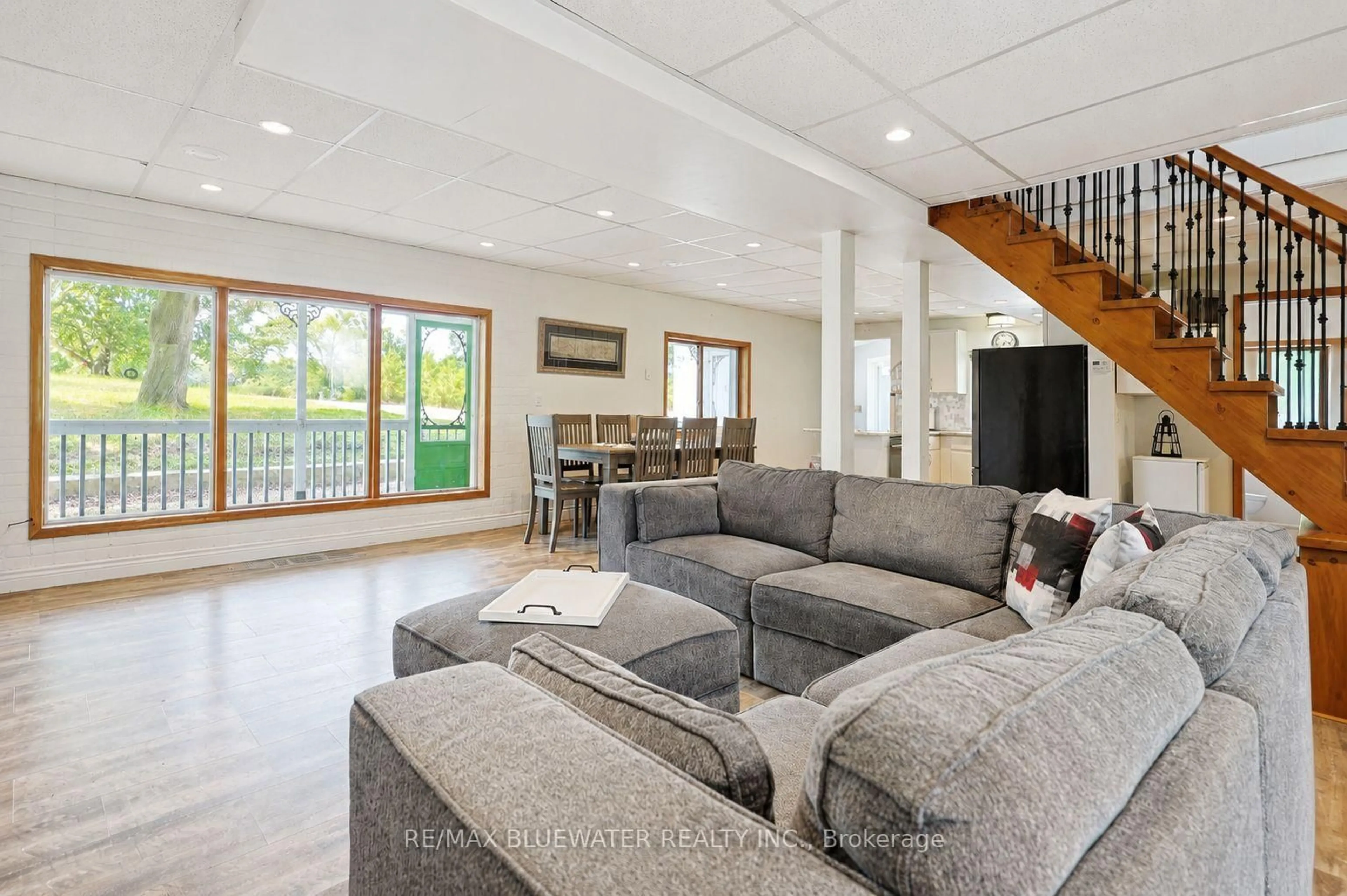 Living room with furniture, unknown for 9994 Edward St, Lambton Shores Ontario N0M 2L0