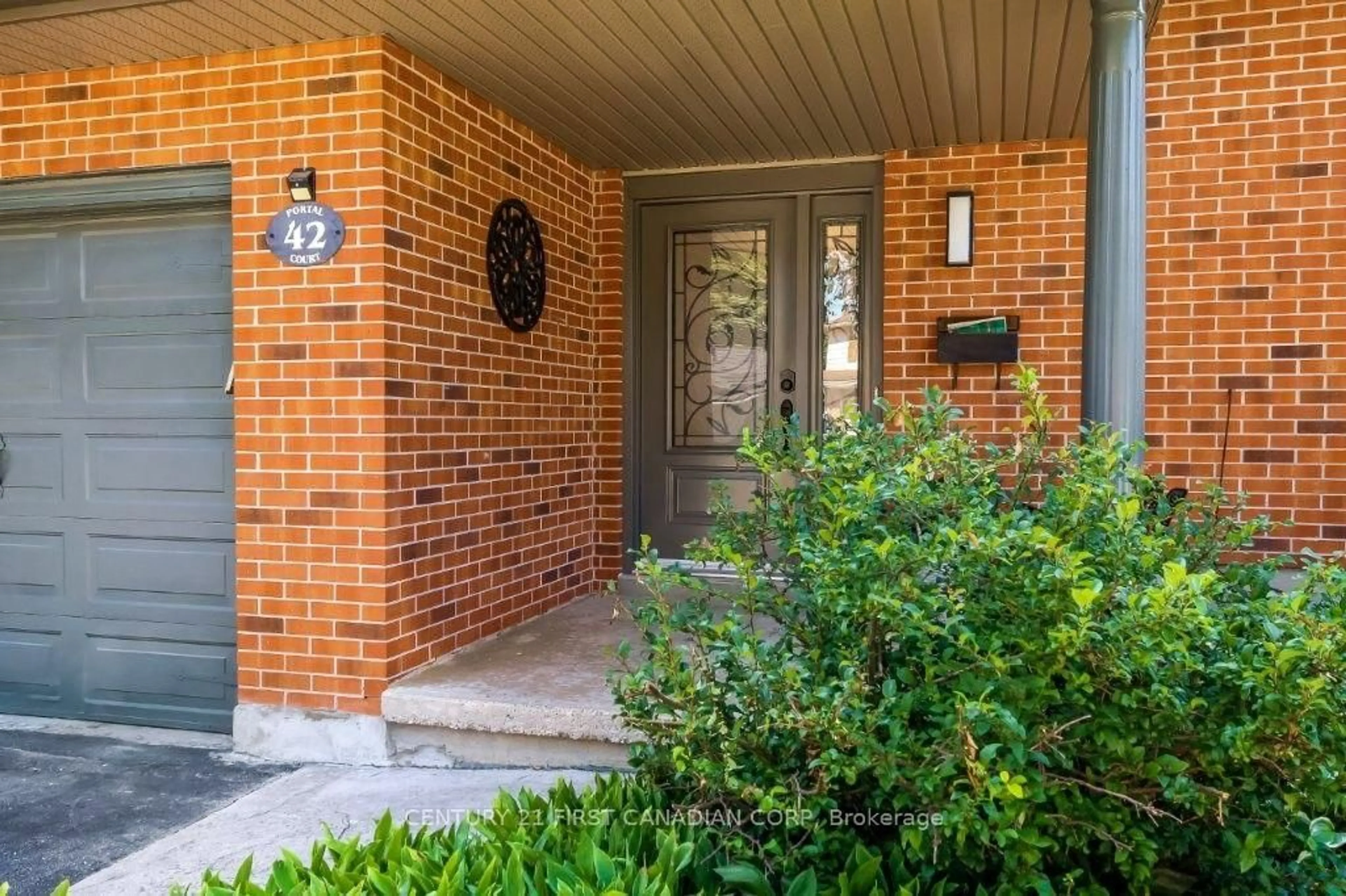 Home with brick exterior material, street for 42 Portal Crt, London North Ontario N5X 2E6
