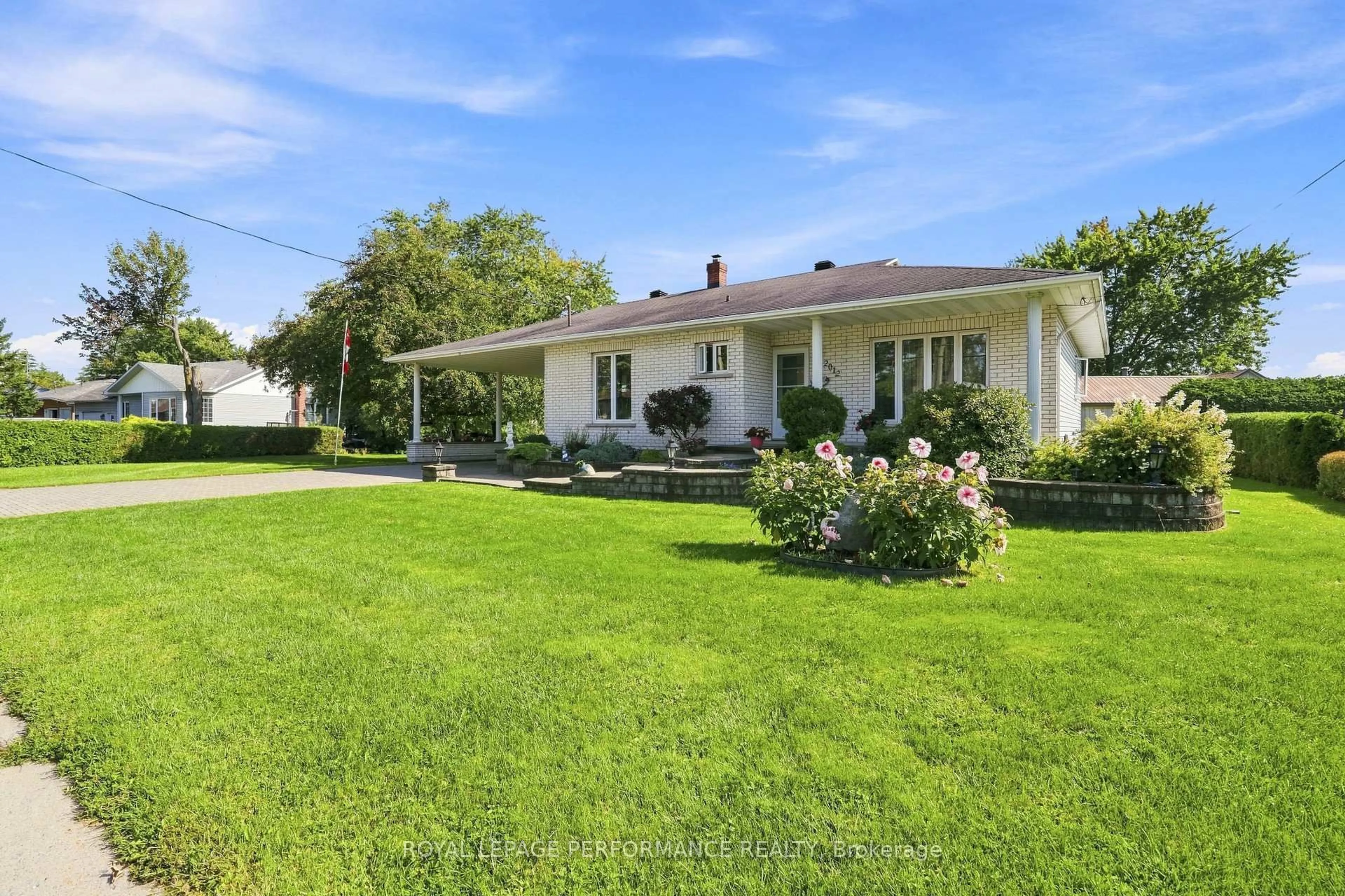 A pic from outside/outdoor area/front of a property/back of a property/a pic from drone, street for 2012 Lajoie St, Alfred and Plantagenet Ontario K0B 1J0