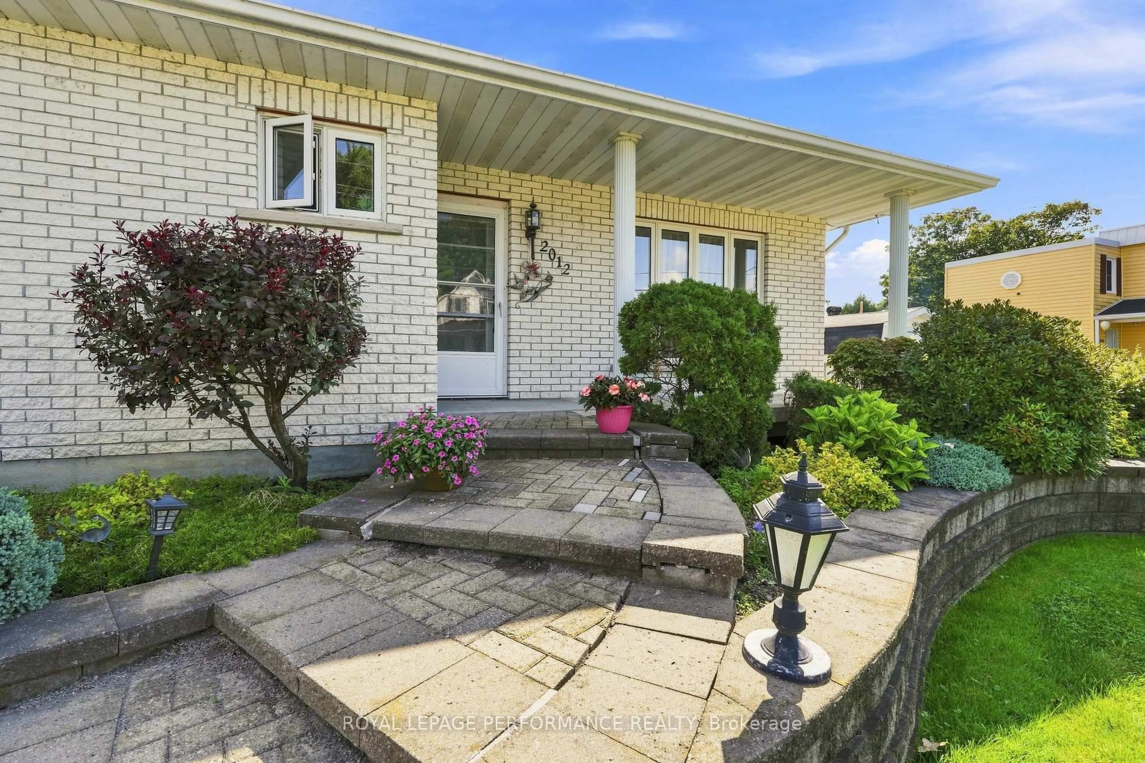 Unknown for 2012 Lajoie St, Alfred and Plantagenet Ontario K0B 1J0