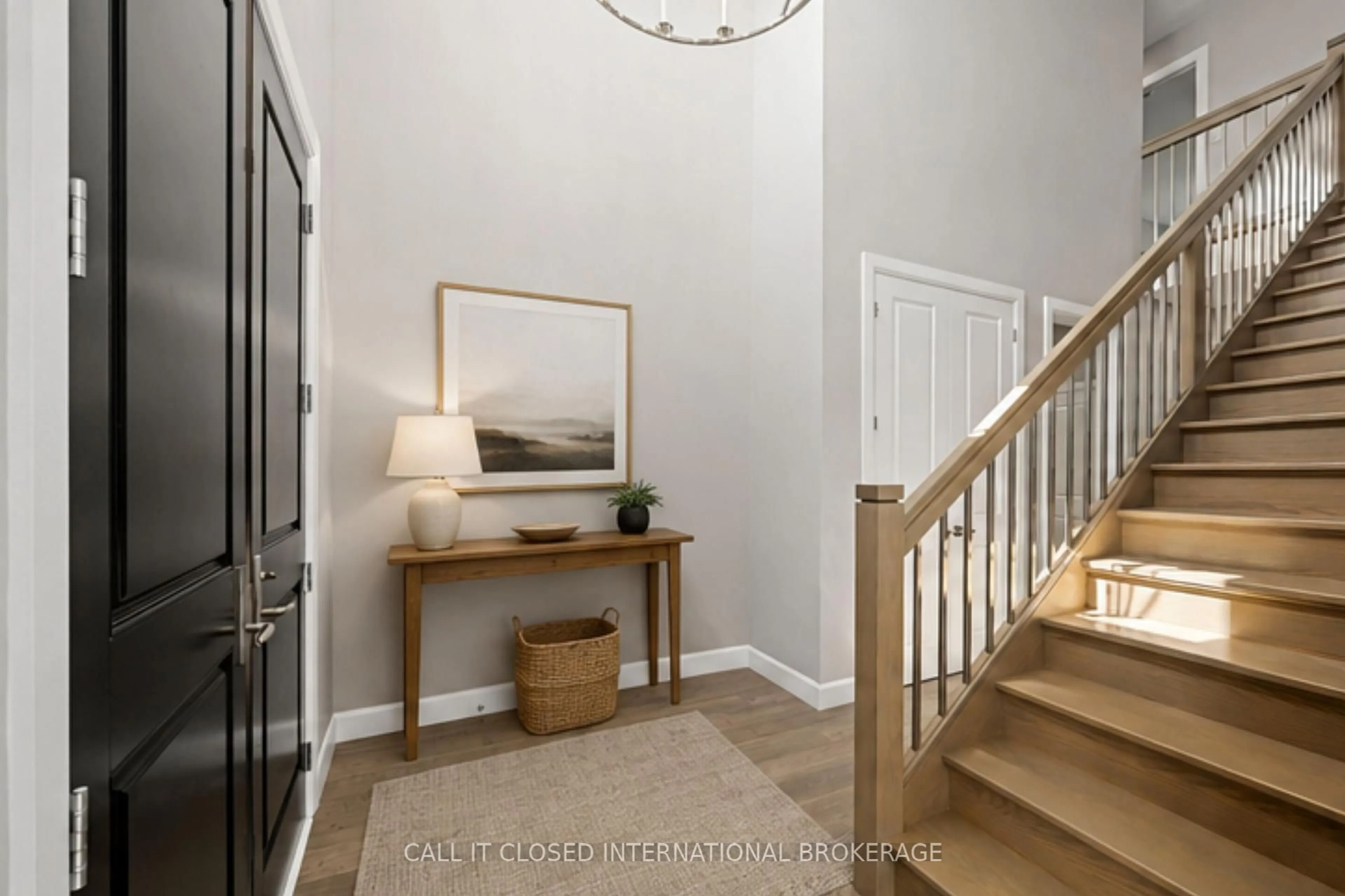 Indoor entryway for 44 Royal Cres, Southwold Ontario N5P 3T2