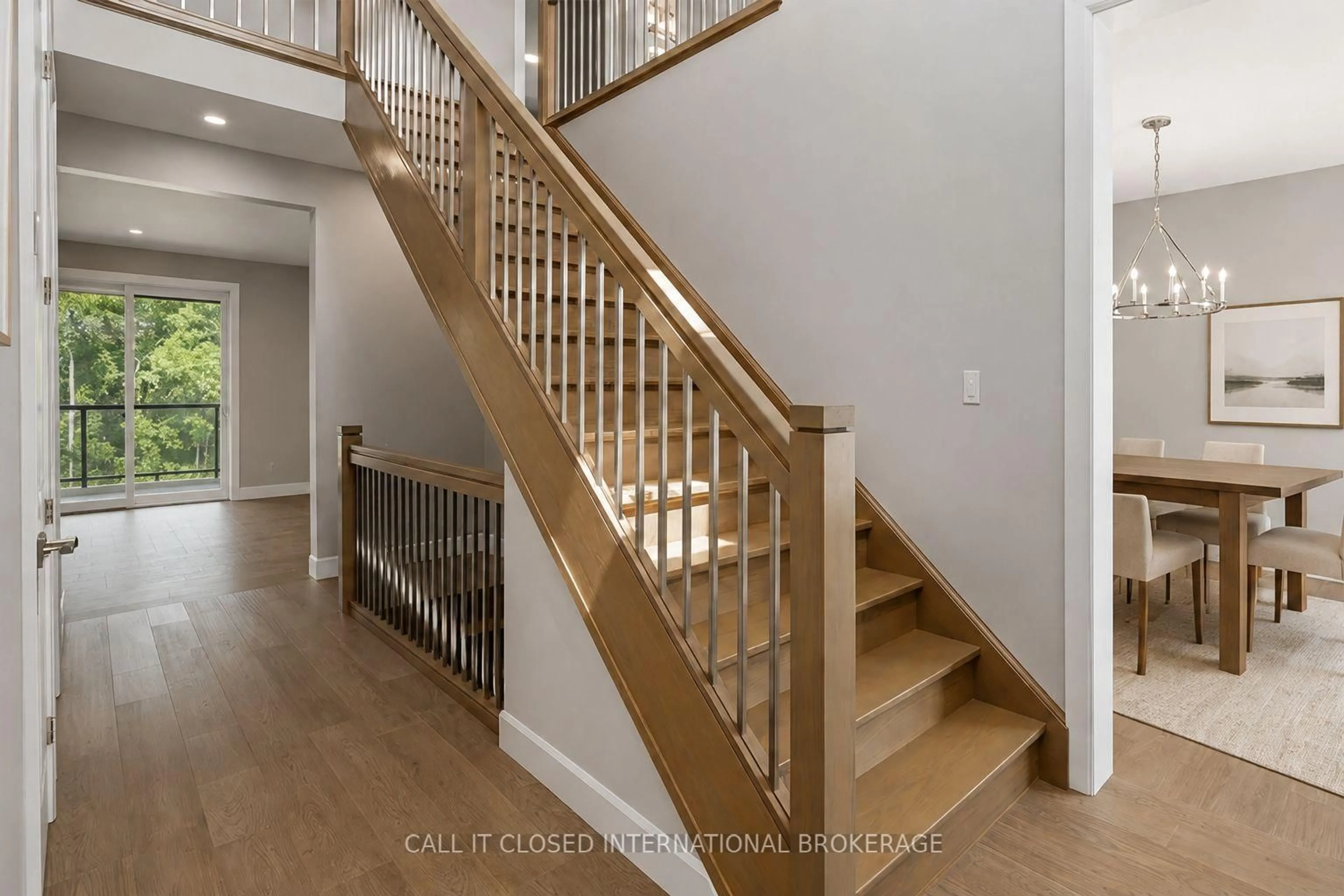 Stairs for 44 Royal Cres, Southwold Ontario N5P 3T2