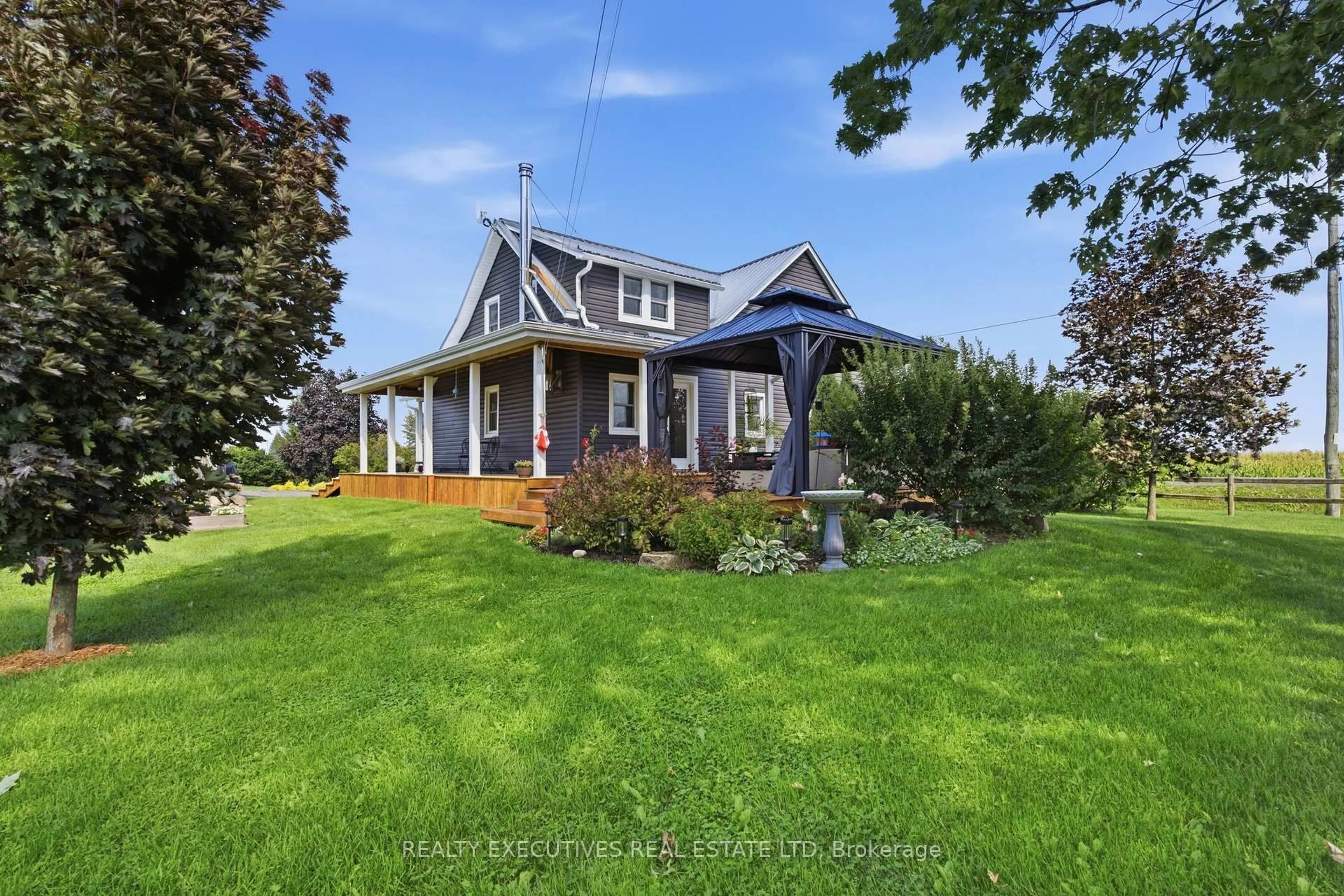 A pic from outside/outdoor area/front of a property/back of a property/a pic from drone, unknown for 3350 County 7 Rd, South Dundas Ontario K0C 1H0