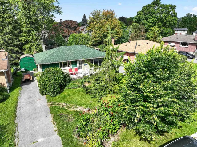 244 Yonge St, Kingston 3