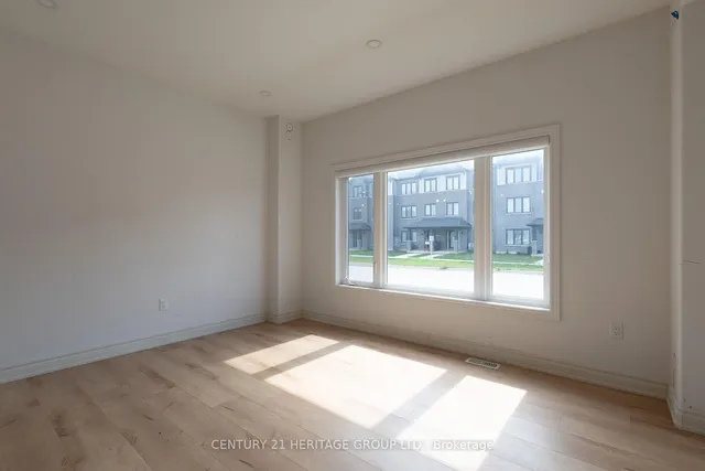 238 Longboat Ru, Brantford 2