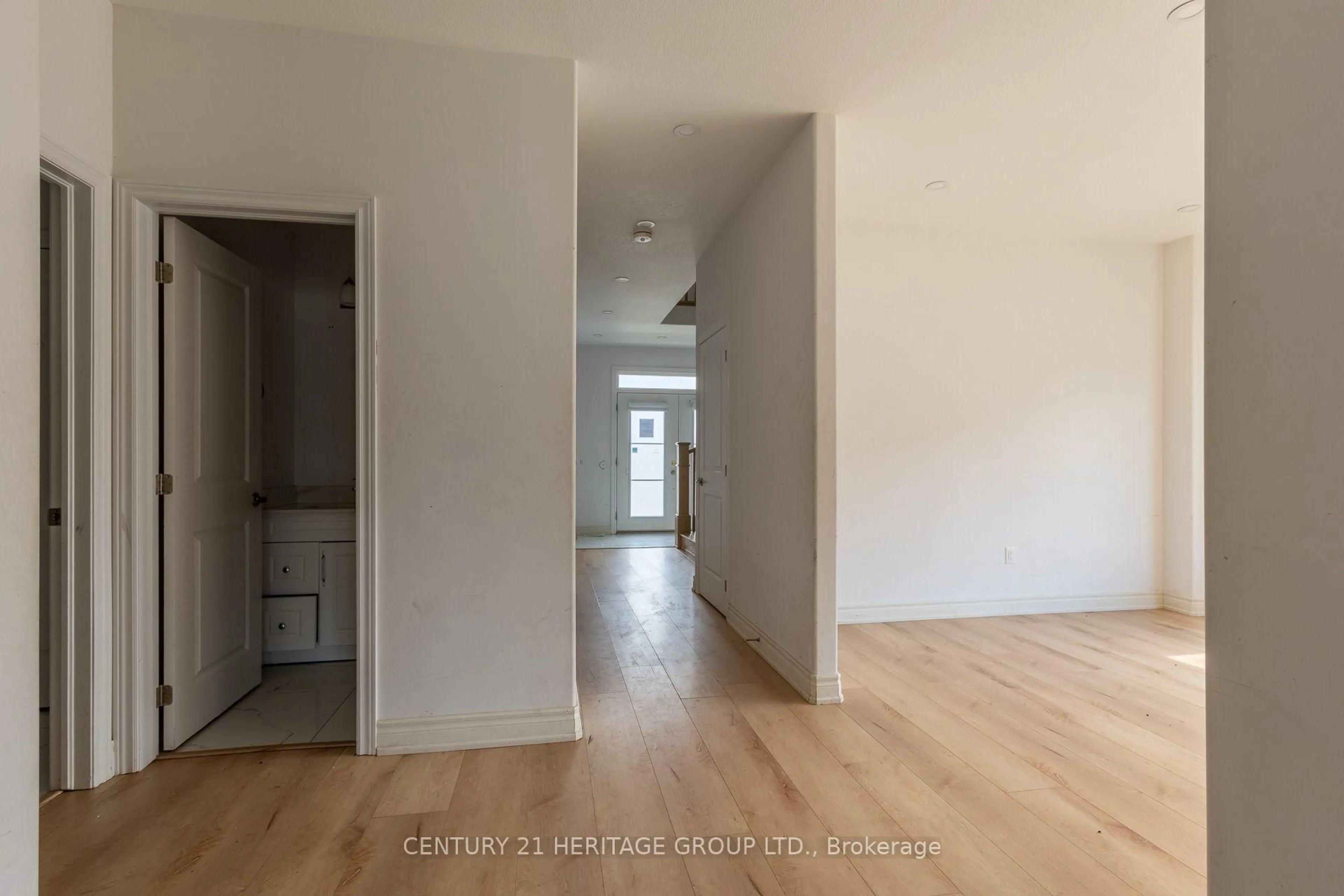 A pic of a room for 238 Longboat Ru, Brantford Ontario N3T 0X1