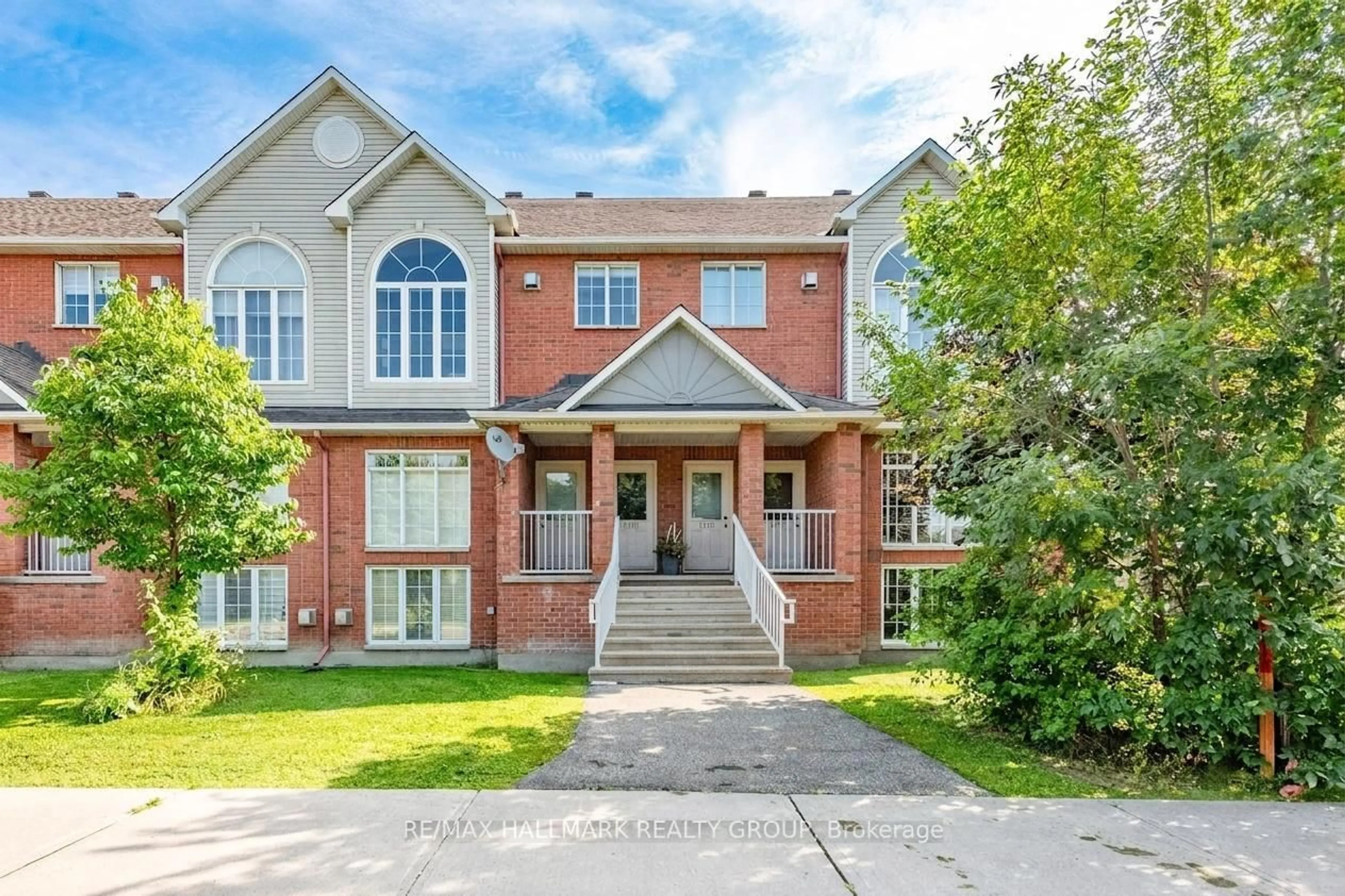 Home with brick exterior material, street for 1715 Blohm Dr, Ottawa Ontario K1G 6N6