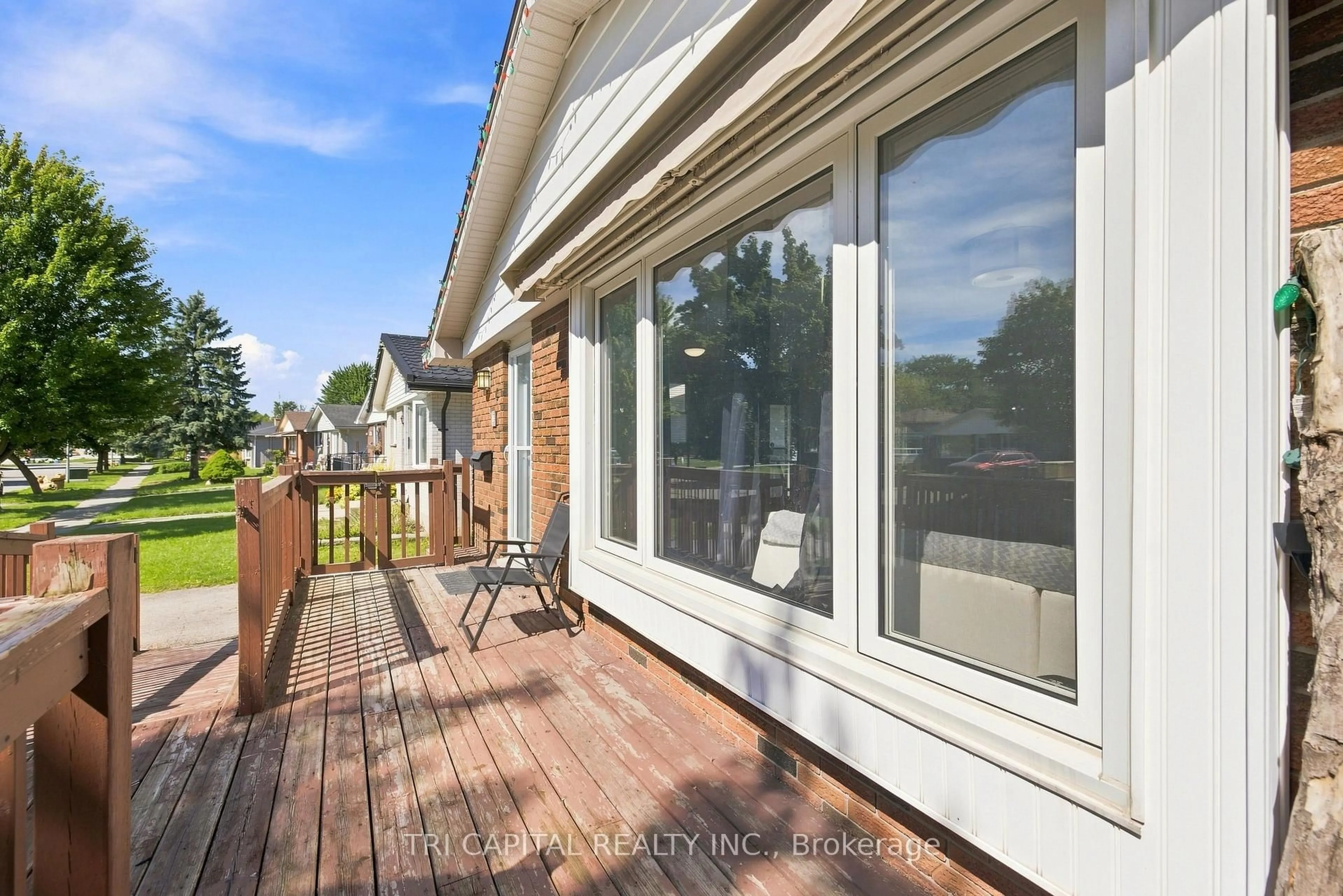 Unknown for 4 Harding Cres, London South Ontario N6E 1G3