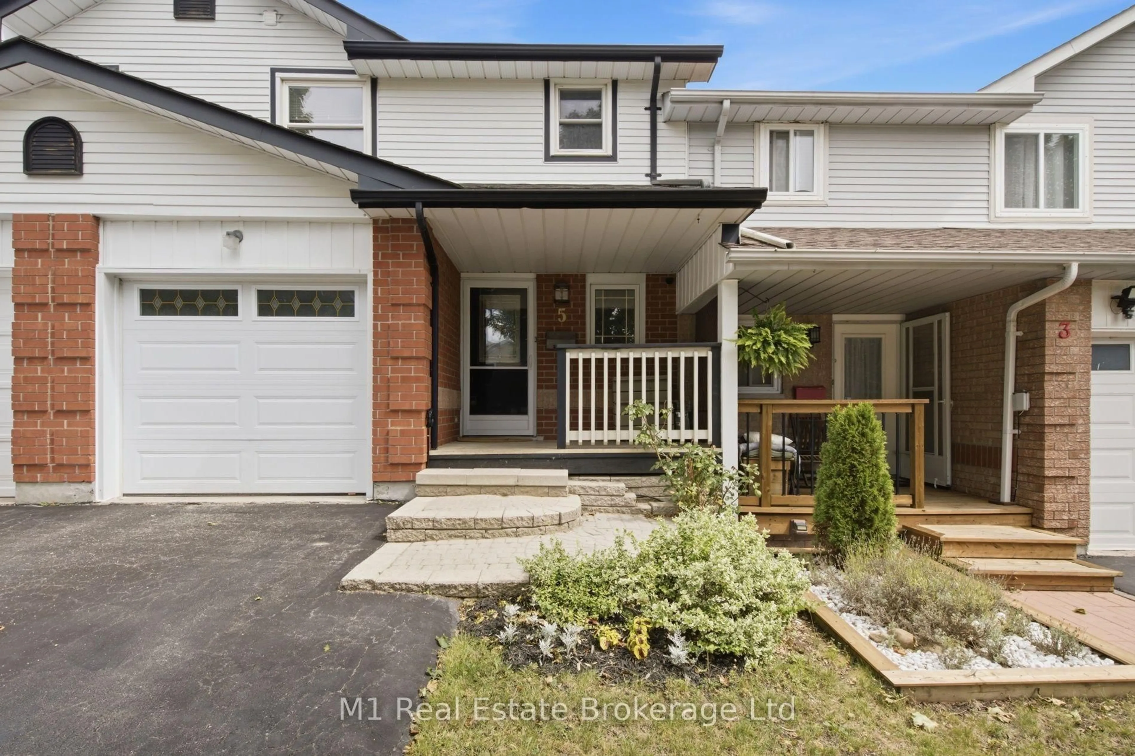 Home with brick exterior material, street for 5 Grandridge Cres, Guelph Ontario N1H 8G1