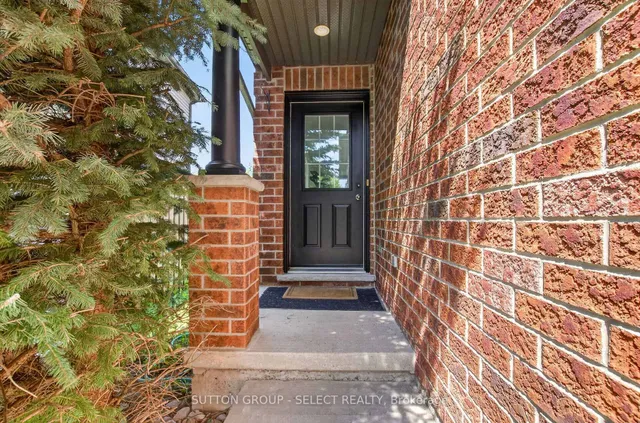 1893 Stackhouse Cres, London North 3