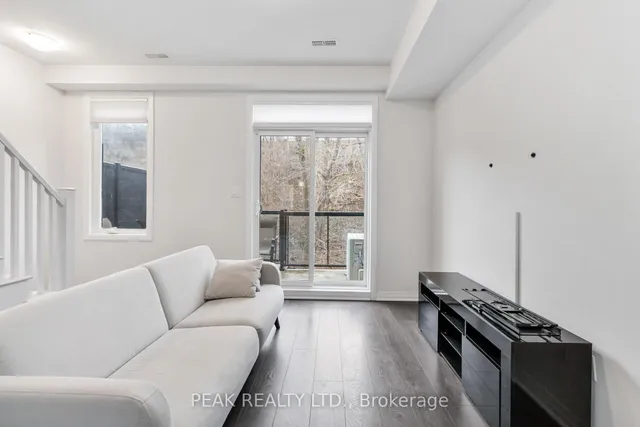 2 Willow St #60, Brant 2