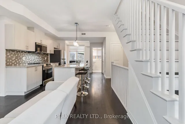 2 Willow St #60, Brant 5