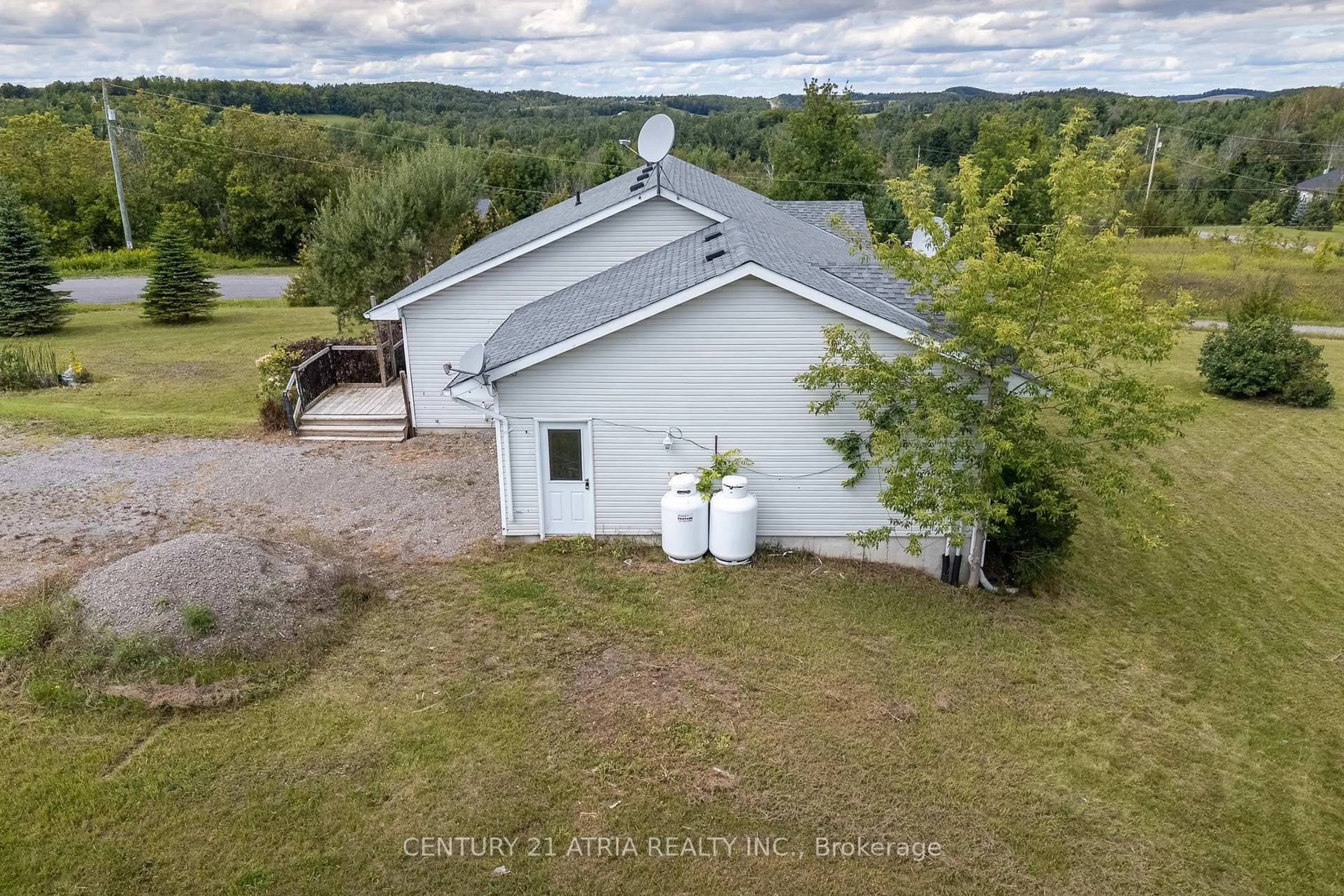 A pic from outside/outdoor area/front of a property/back of a property/a pic from drone, building for 9 Summer Lane, Trent Hills Ontario K0K 3K0