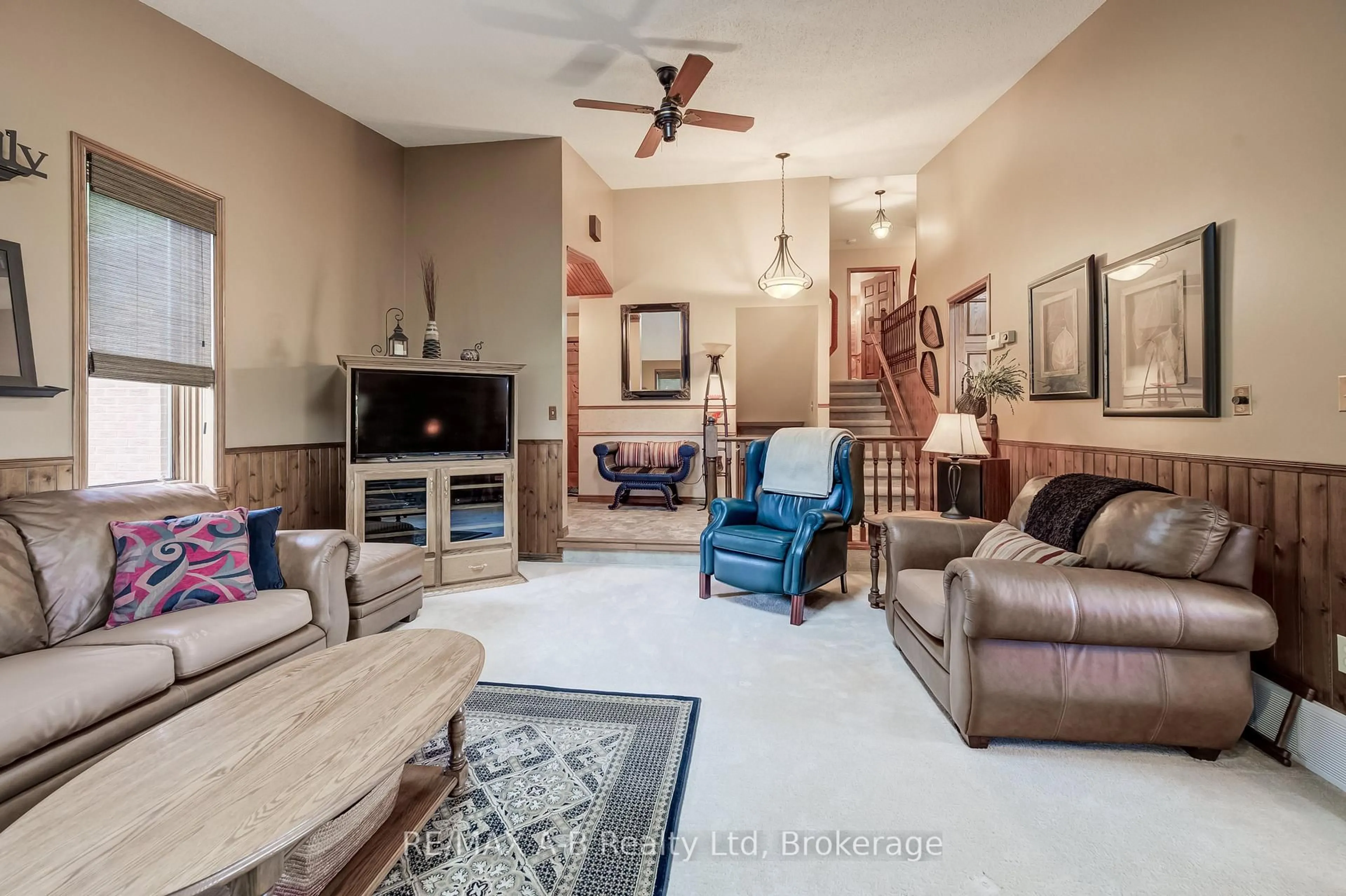 Living room with furniture, ceramic/tile floor for 924951 Cassel Side Rd, East Zorra-Tavistock Ontario N0B 2R0