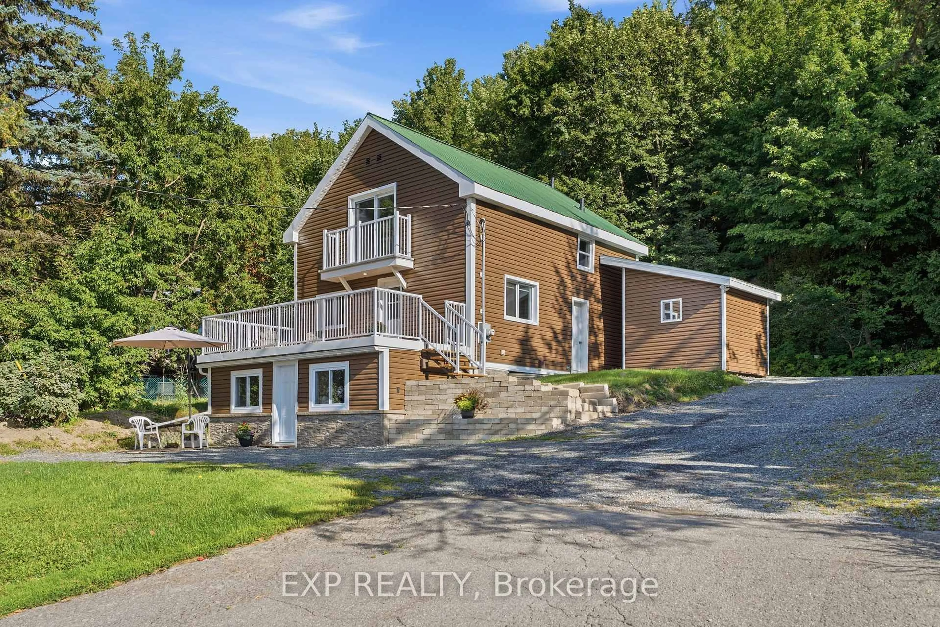 A pic from outside/outdoor area/front of a property/back of a property/a pic from drone, water/lake/river/ocean view for 3460 ST JOSEPH Blvd, Ottawa Ontario K4A 0Z4