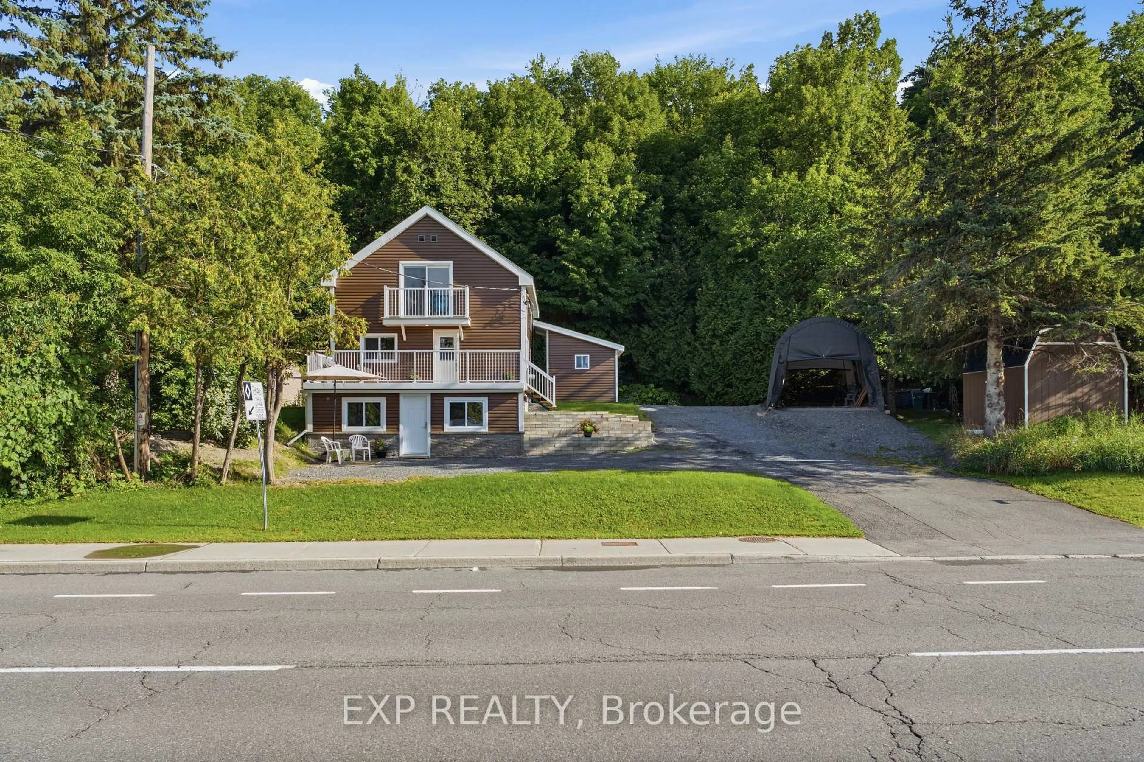 A pic from outside/outdoor area/front of a property/back of a property/a pic from drone, water/lake/river/ocean view for 3460 ST JOSEPH Blvd, Ottawa Ontario K4A 0Z4