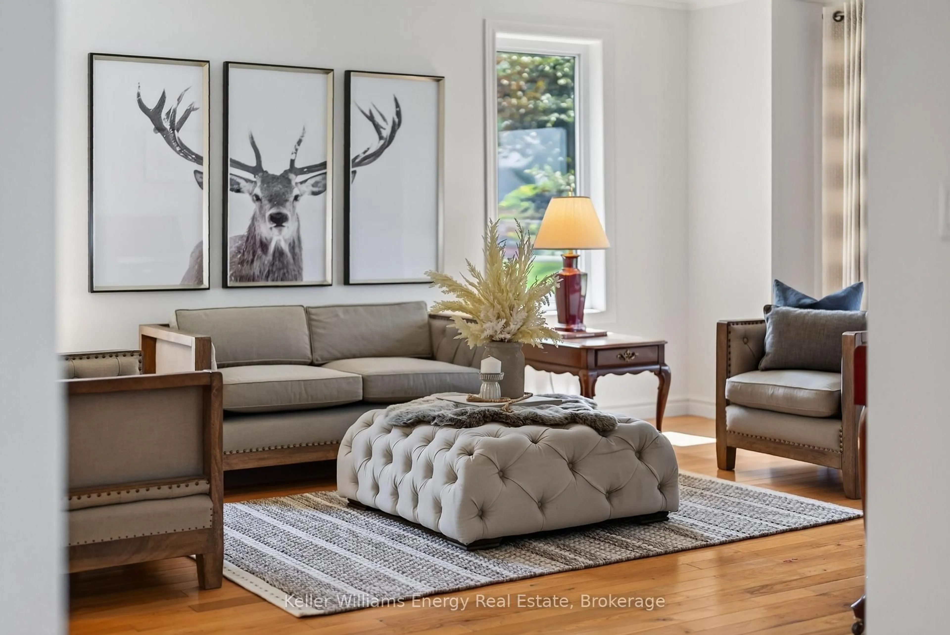 Living room with furniture, unknown for 89 Westwind Cres, Prince Edward County Ontario K0K 3L0