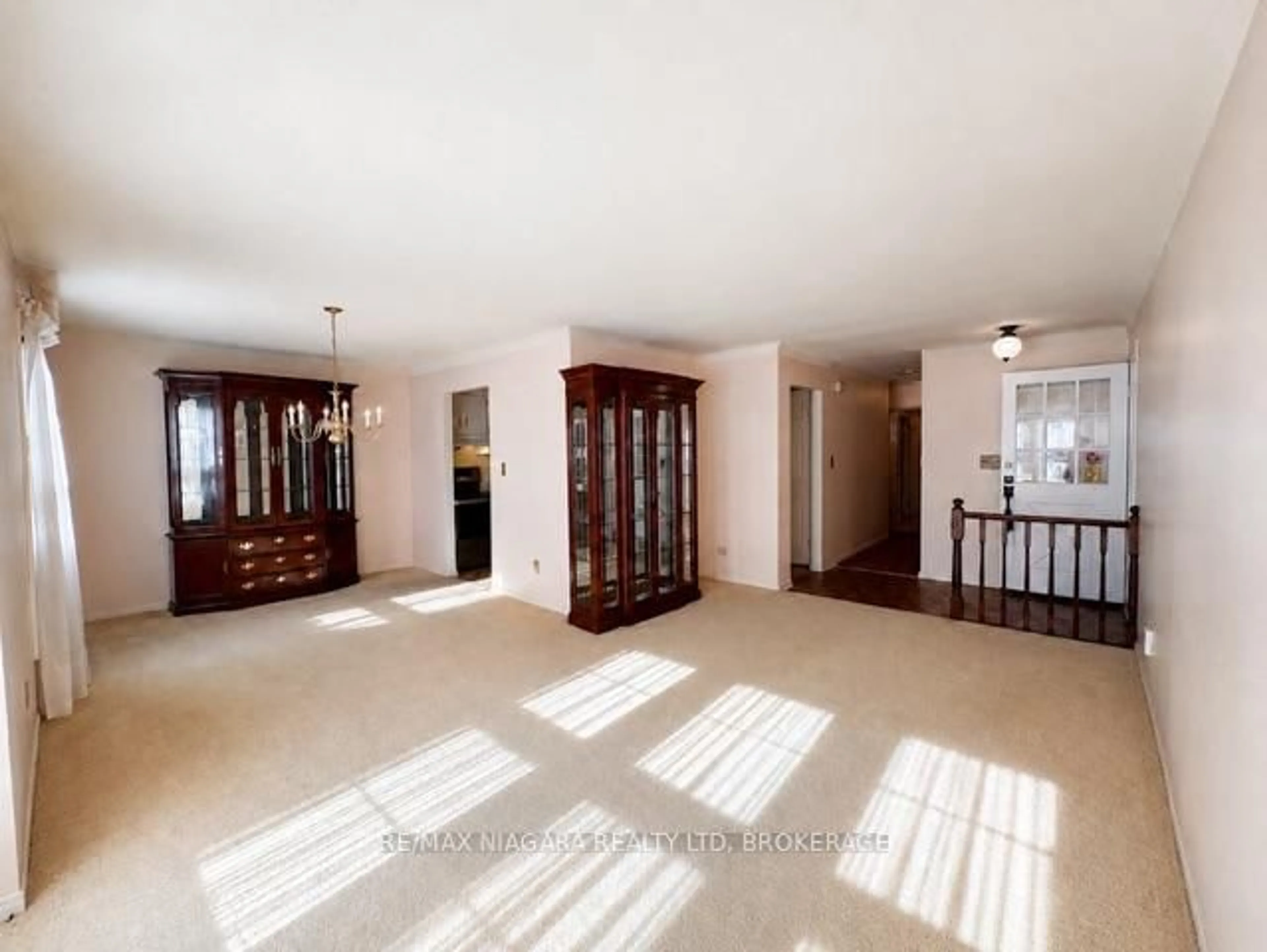 Unknown for 2781 Mercury Ave, Niagara Falls Ontario L2J 3X8