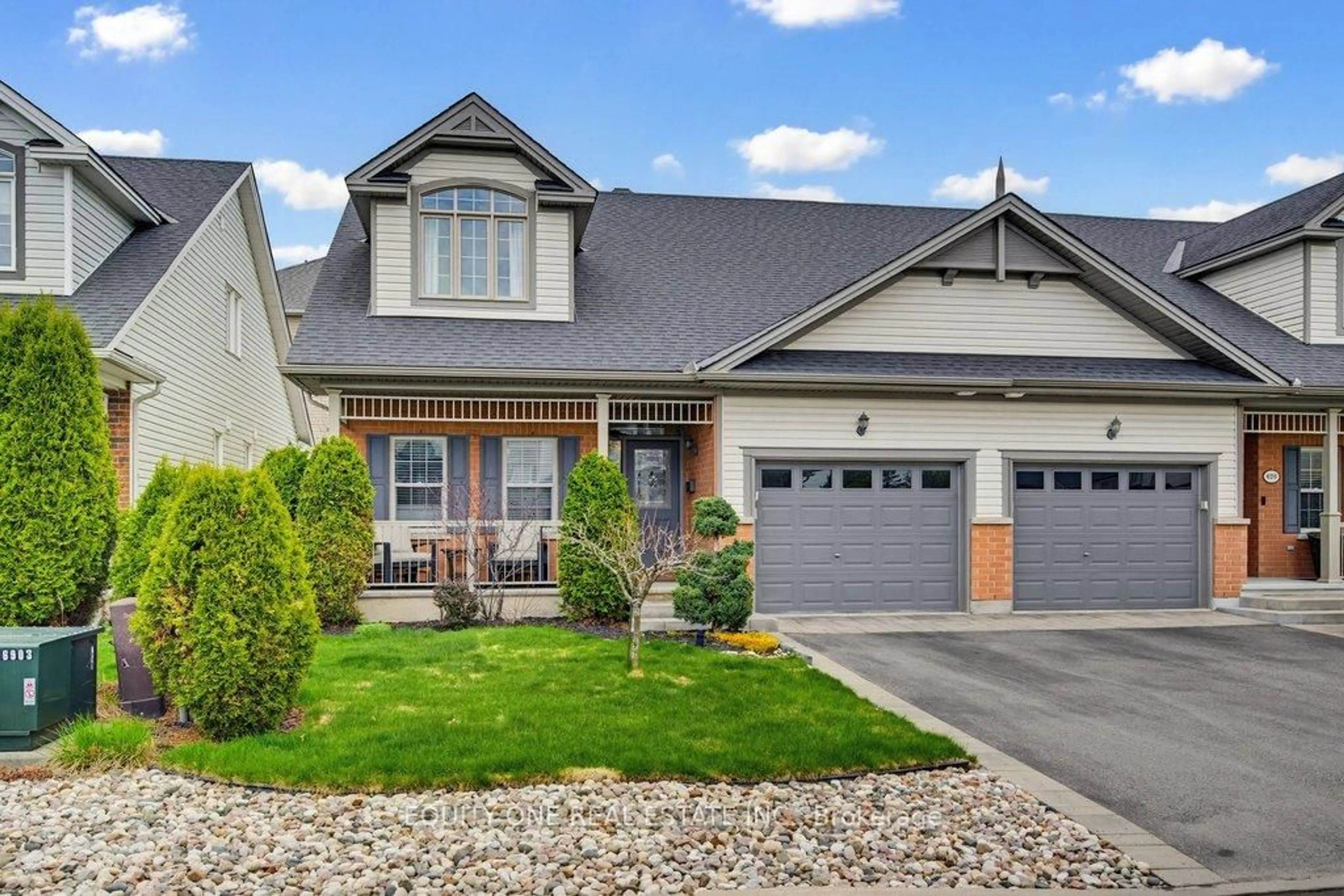 Home with vinyl exterior material, street for 632 Birkhill Pl, Ottawa Ontario K1W 0G2