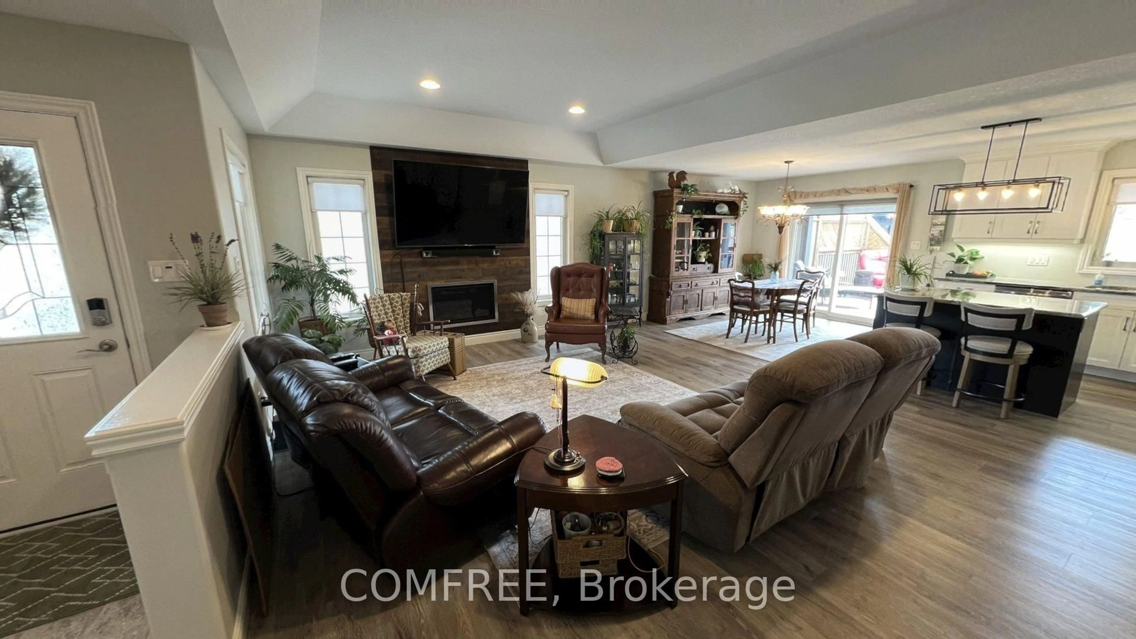 Living room with furniture, ceramic/tile floor for 145 Spencer Ave, Lucan Biddulph Ontario N0M 2J0