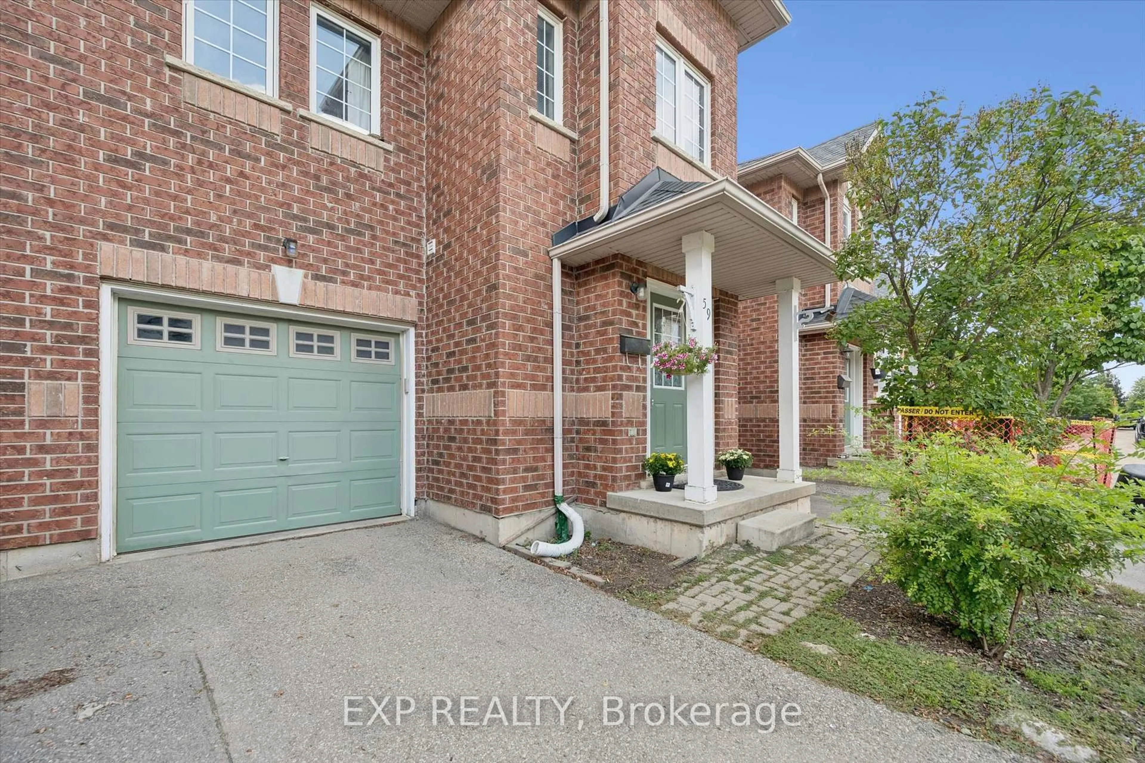 Home with brick exterior material, street for 250 Ainslie St #59, Cambridge Ontario N1R 8P8