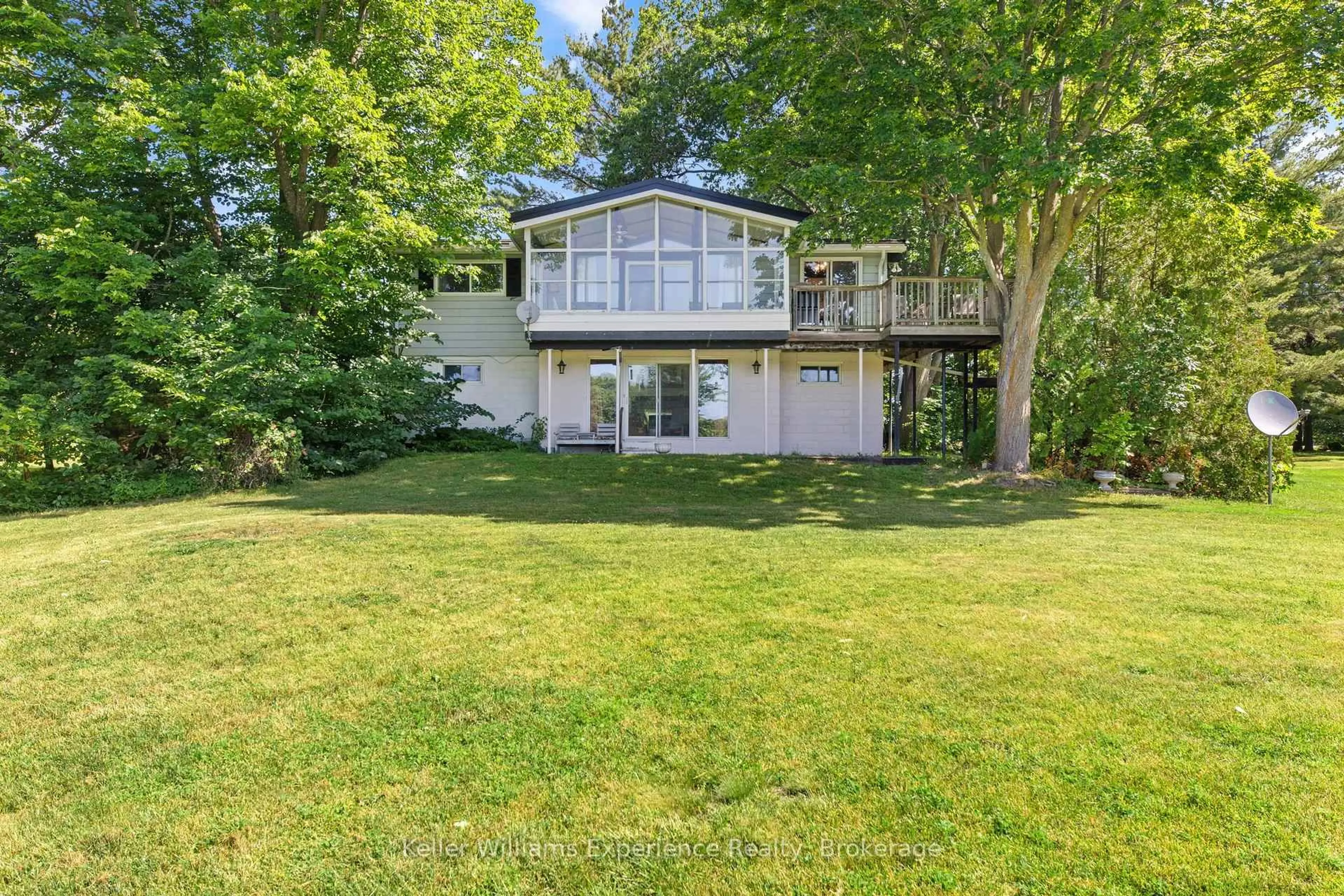 A pic from outside/outdoor area/front of a property/back of a property/a pic from drone, water/lake/river/ocean view for 118 Heath Valley Tr, Georgian Bay Ontario L0K 1S0