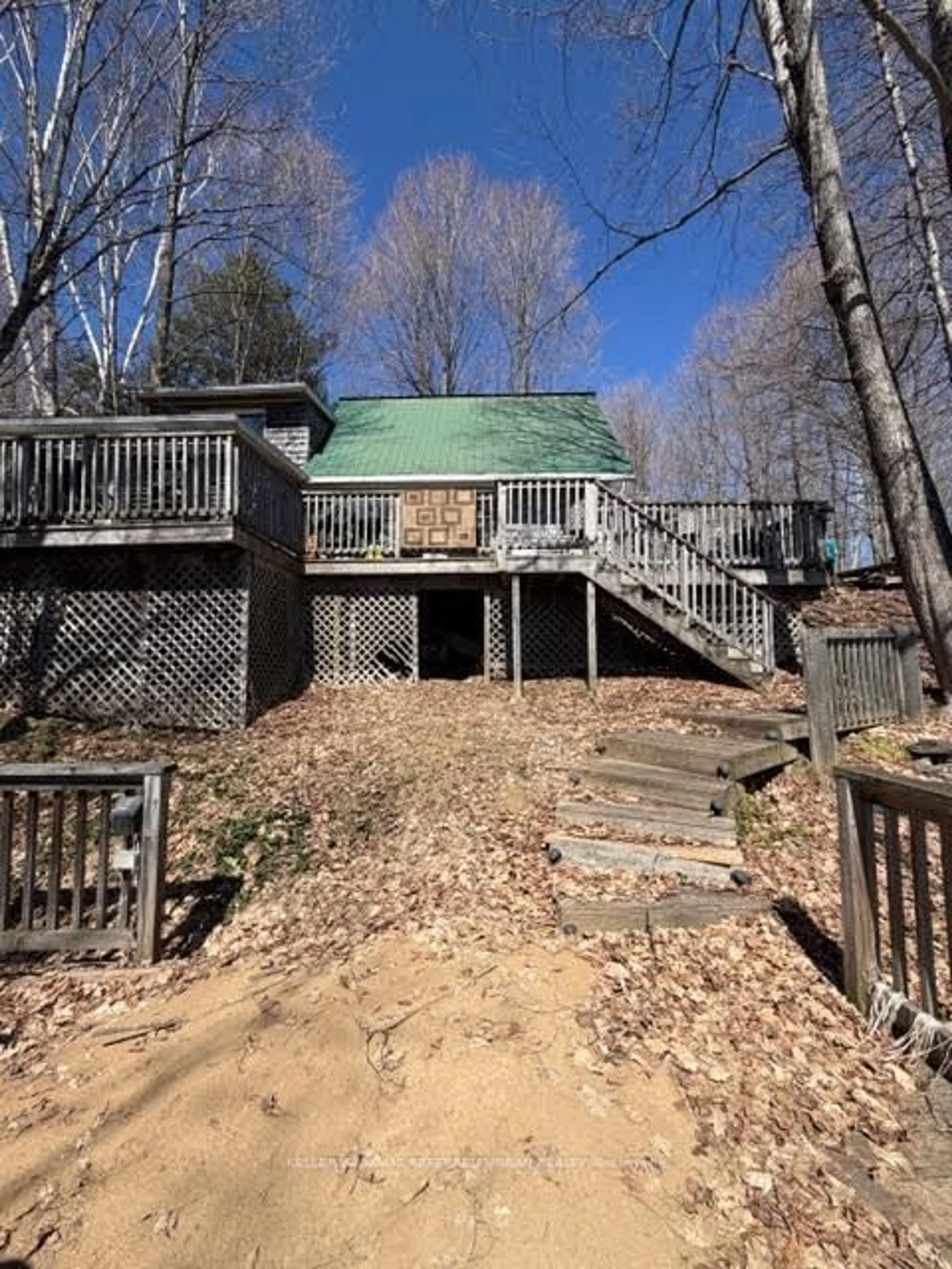 A pic from outside/outdoor area/front of a property/back of a property/a pic from drone, unknown for 1507 Old Folks Dr, Highlands East Ontario K0L 2Y0