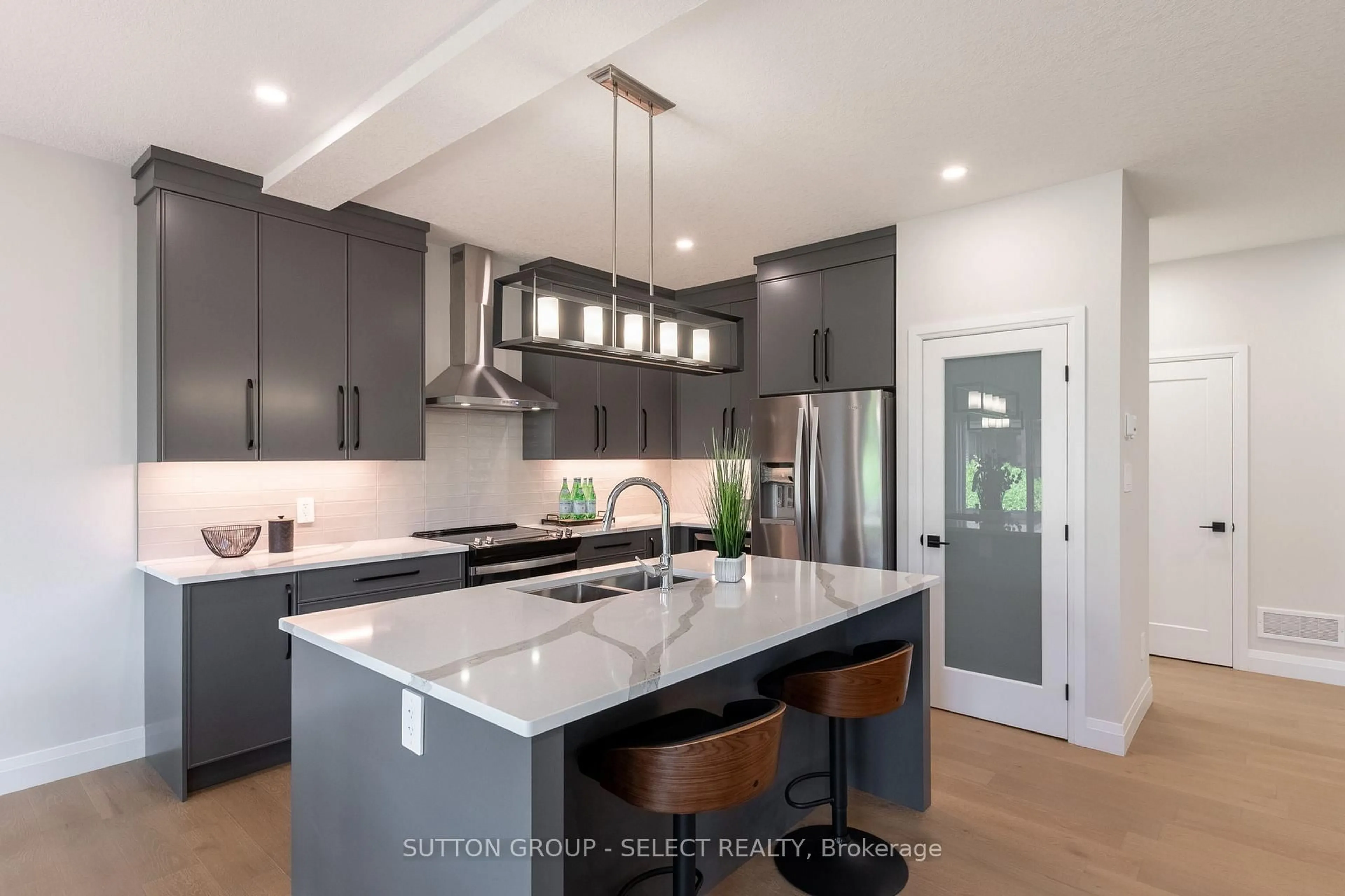 Open concept kitchen, unknown for 6342 HEATHWOODS Ave, London South Ontario N6P 1H5
