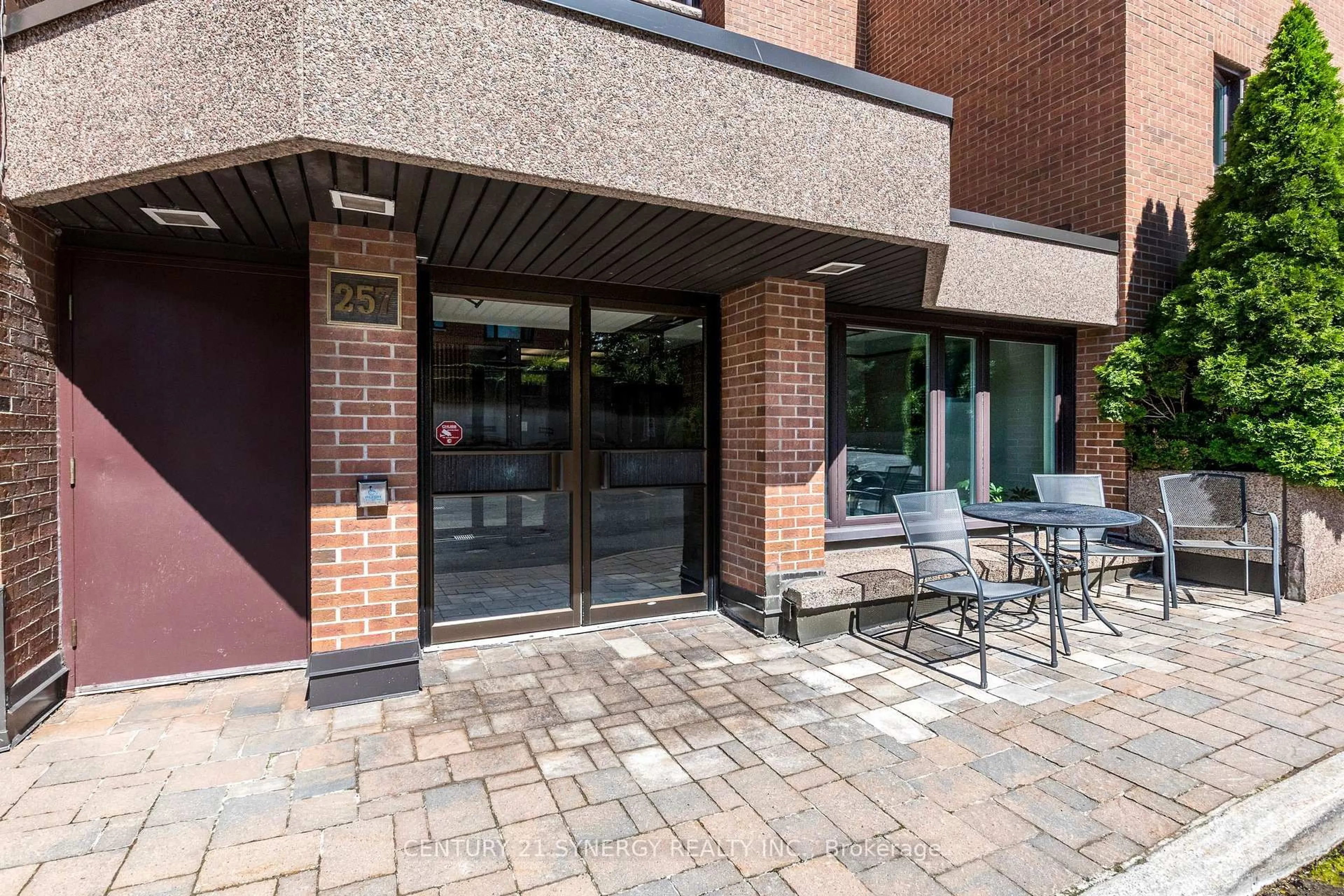 Patio, street for 257 Botanica Private #38, Ottawa Ontario K1Y 4P8