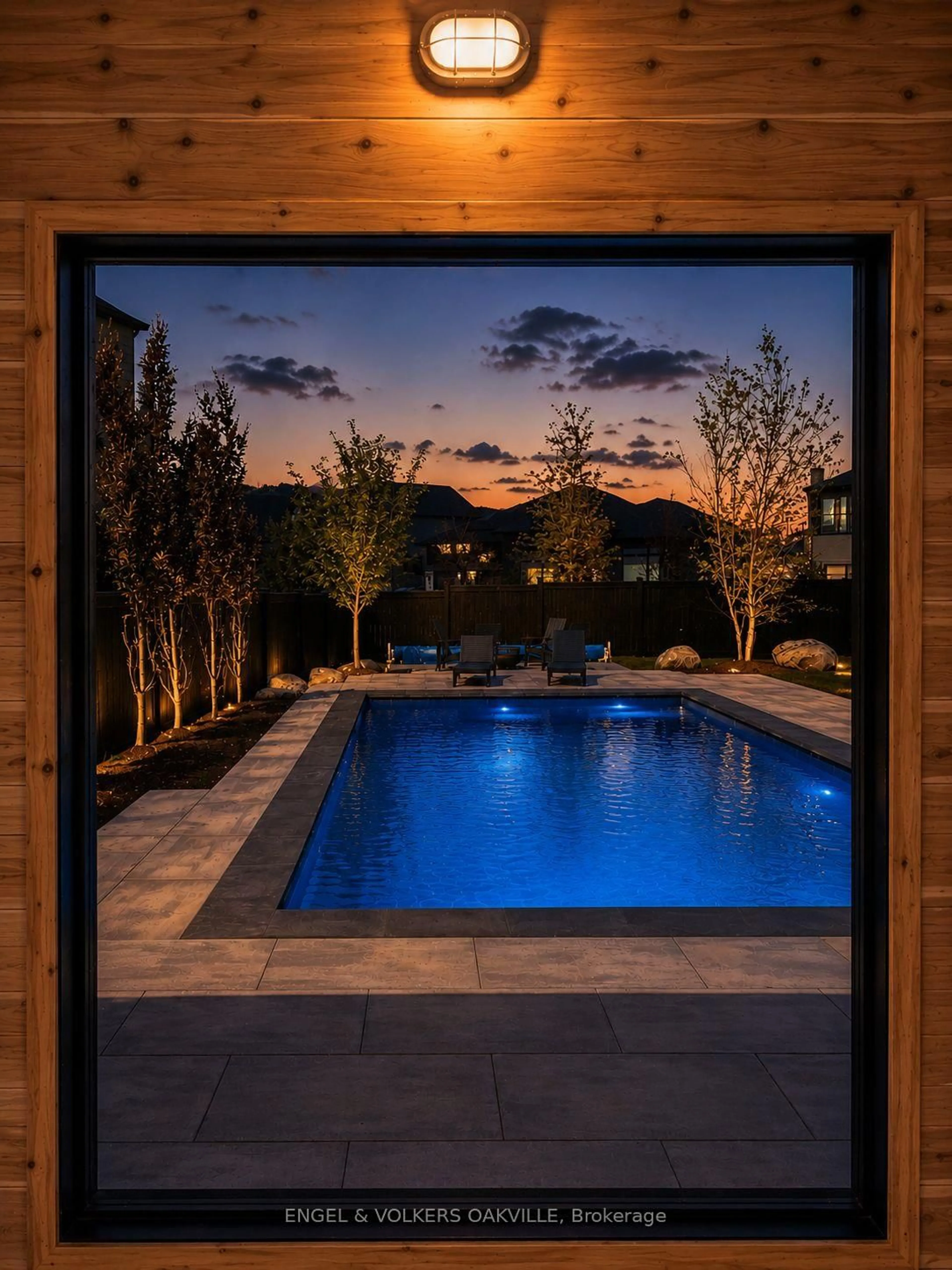 Pool for 117 Stoneleigh Dr, Blue Mountains Ontario L9Y 0Z4