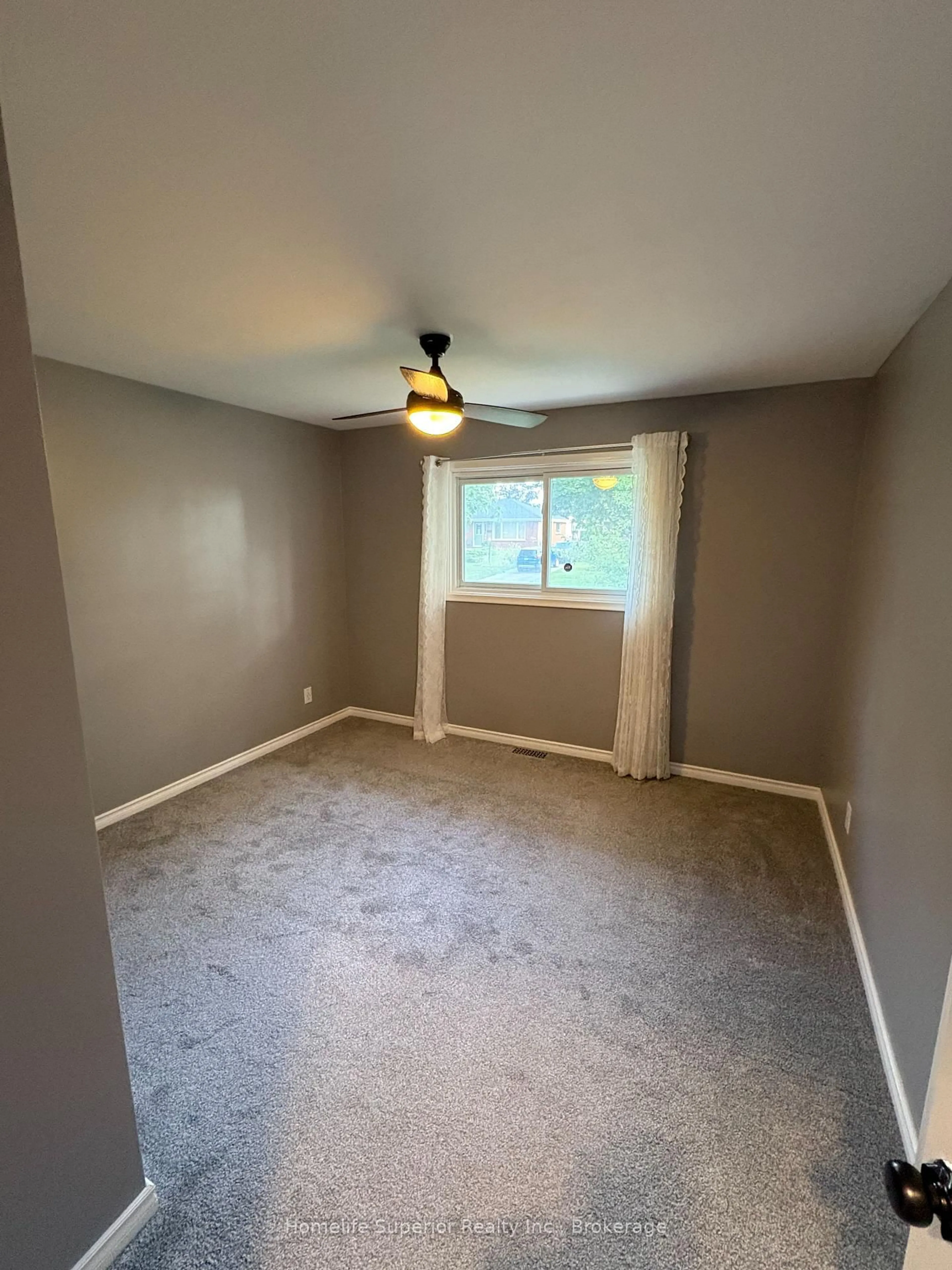 A pic of a room for 41 Whiltshire Dr, Brantford Ontario N3R 5B1