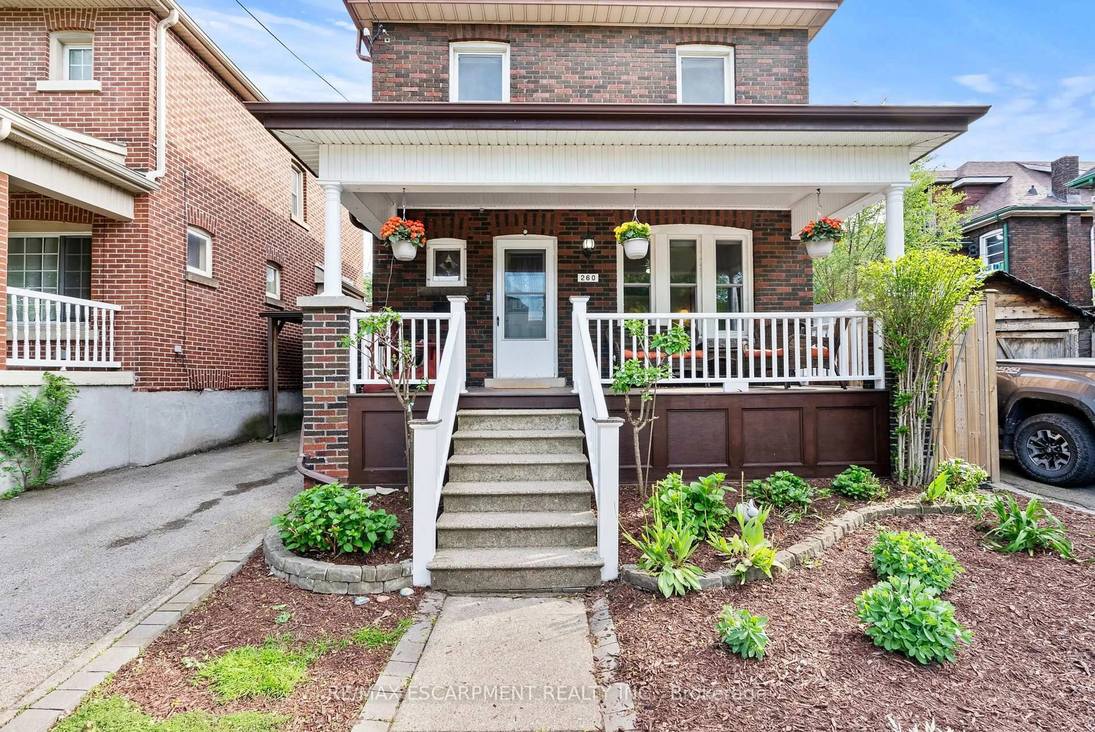Home with brick exterior material, street for 260 STINSON Cres, Hamilton Ontario L8N 1T7